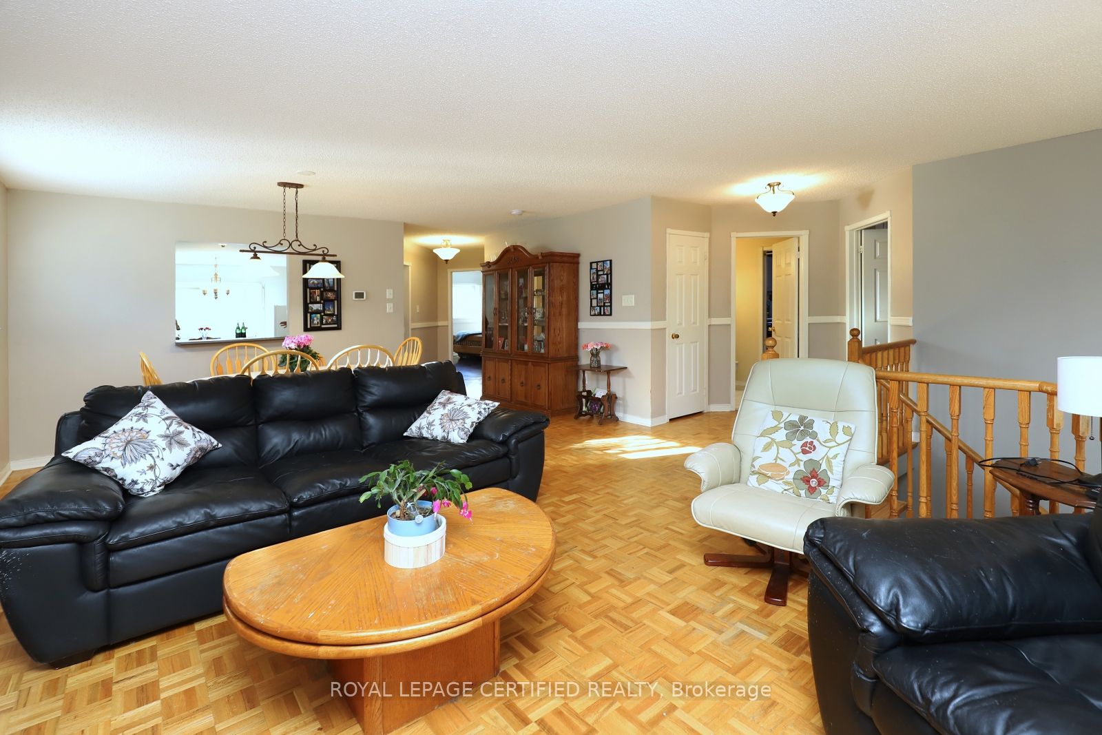 95 Vintage Gate Property Photo 6