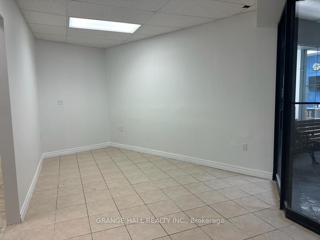 #111a - 1649 Dufferin Street Property Photo 10