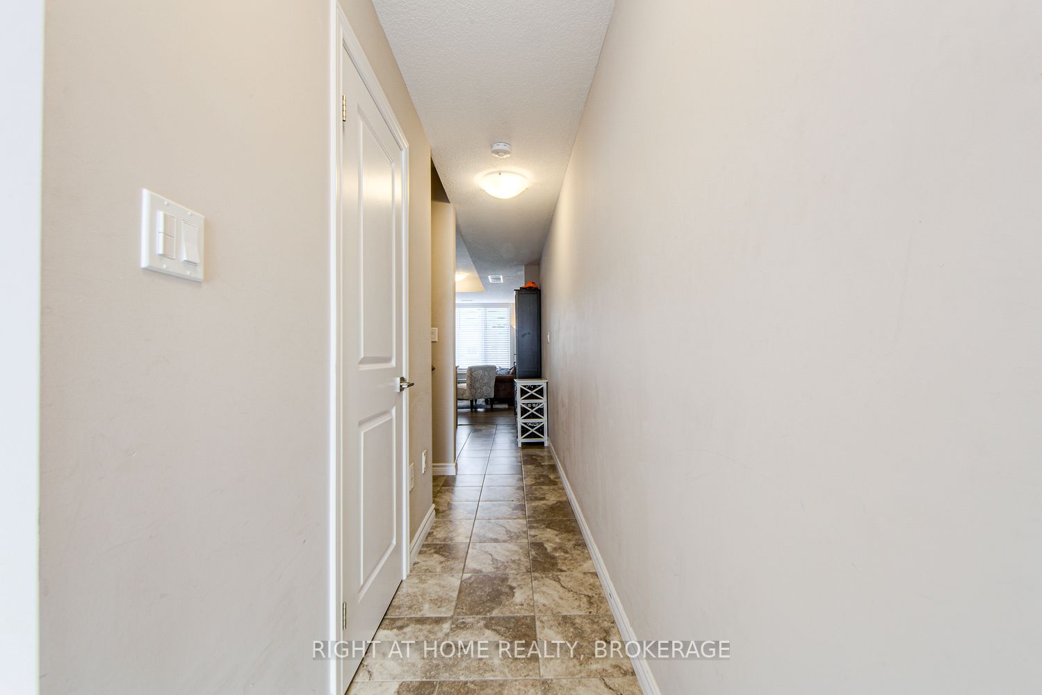 #62 - 445 Ontario Street Property Photo 5