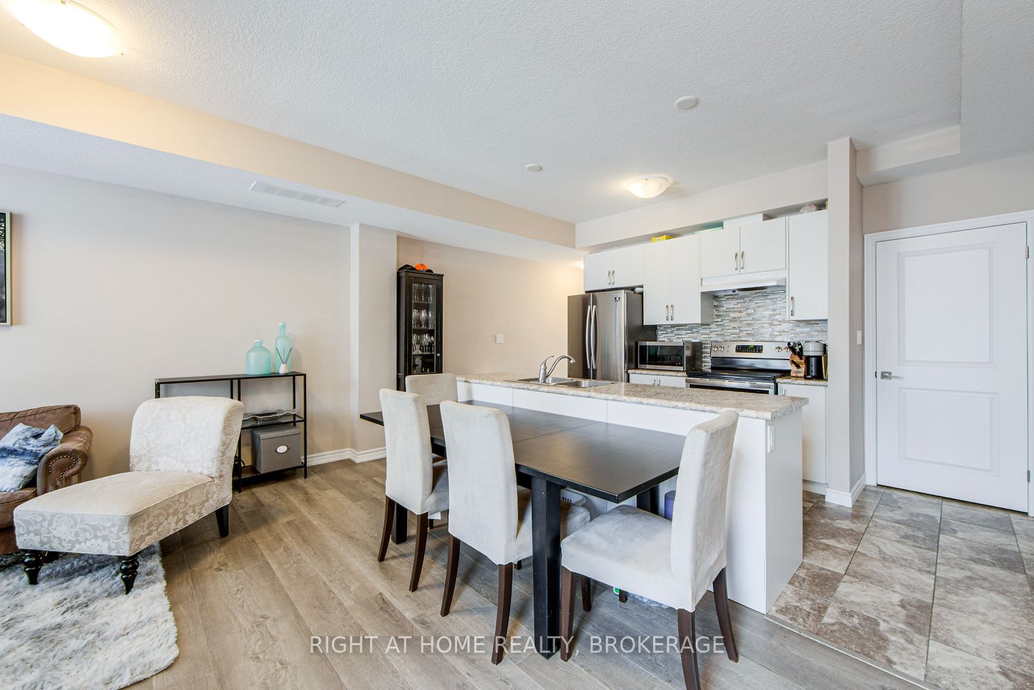 #62 - 445 Ontario Street Property Photo 15
