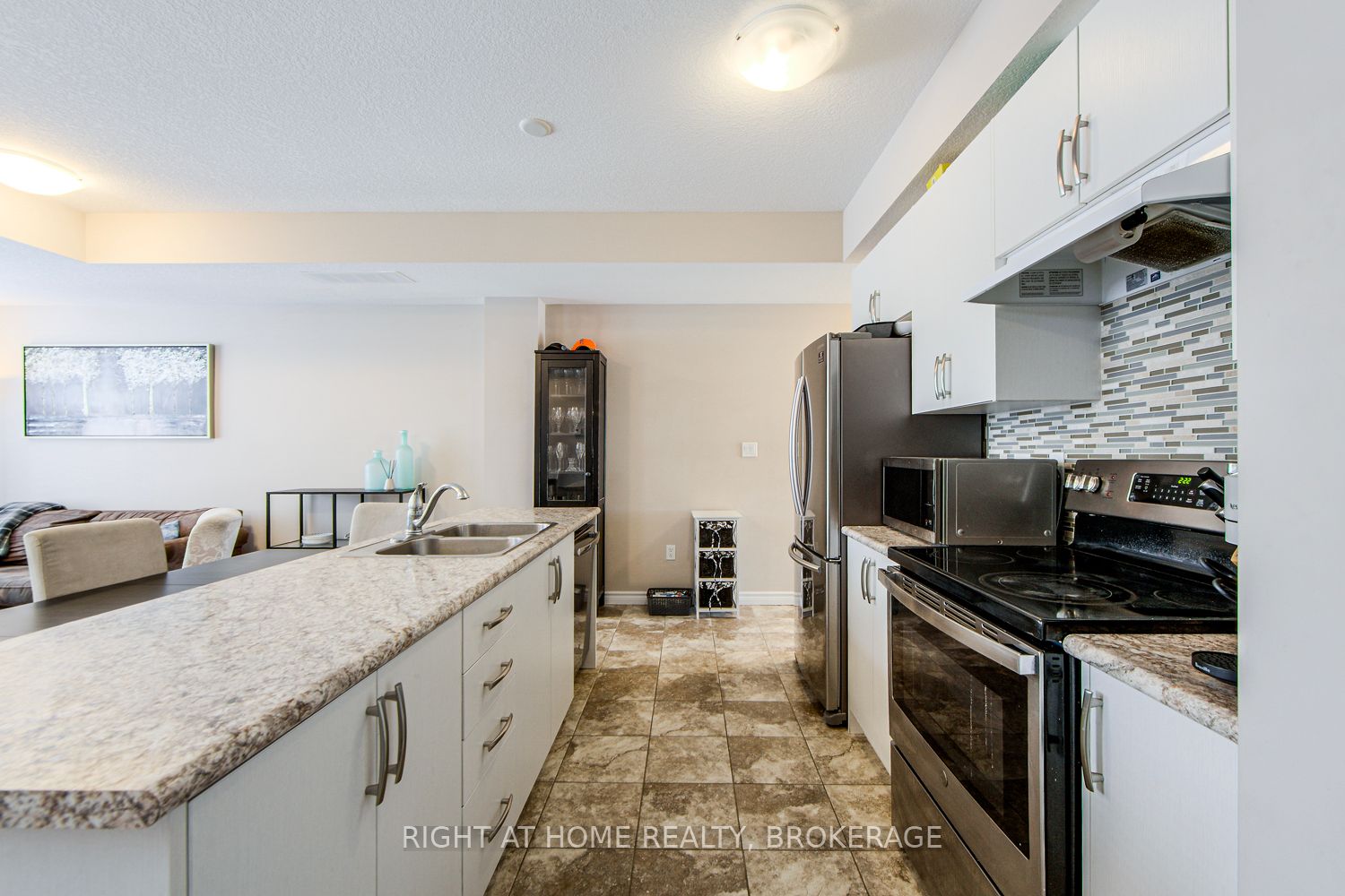 #62 - 445 Ontario Street Property Photo 16