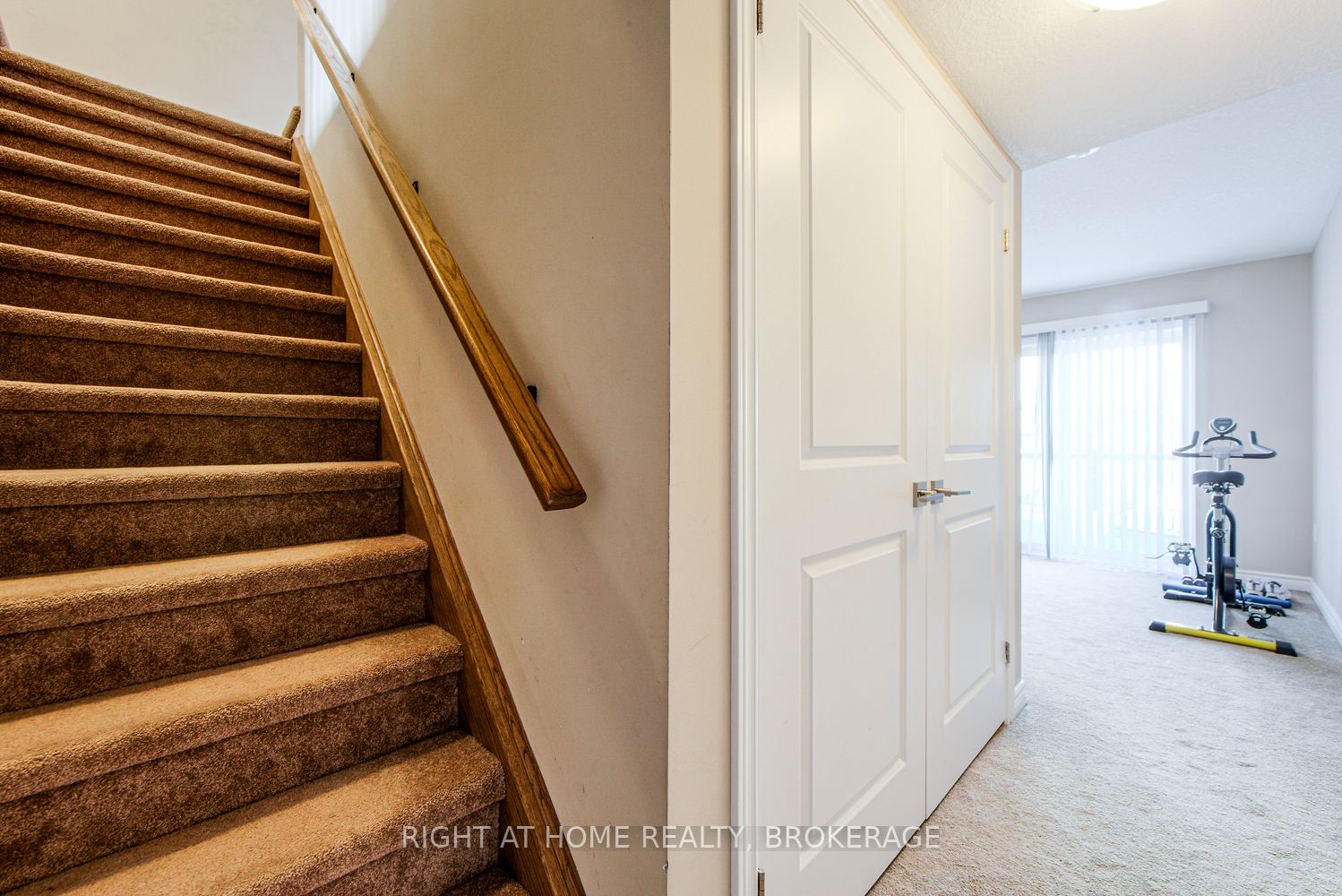 #62 - 445 Ontario Street Property Photo 25