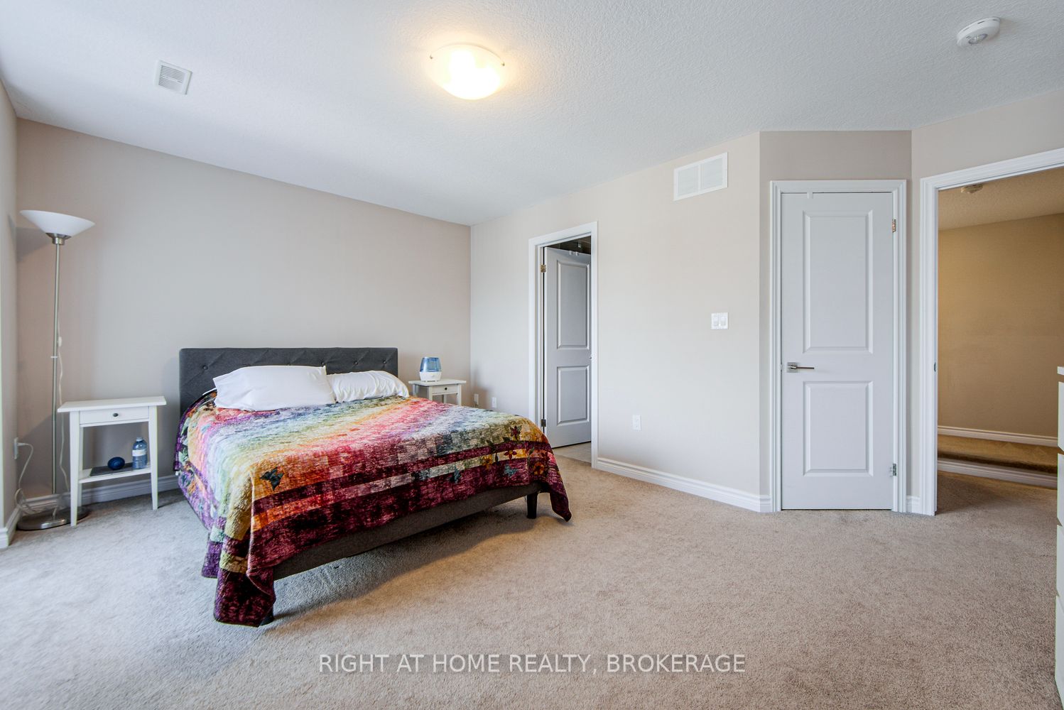 #62 - 445 Ontario Street Property Photo 27