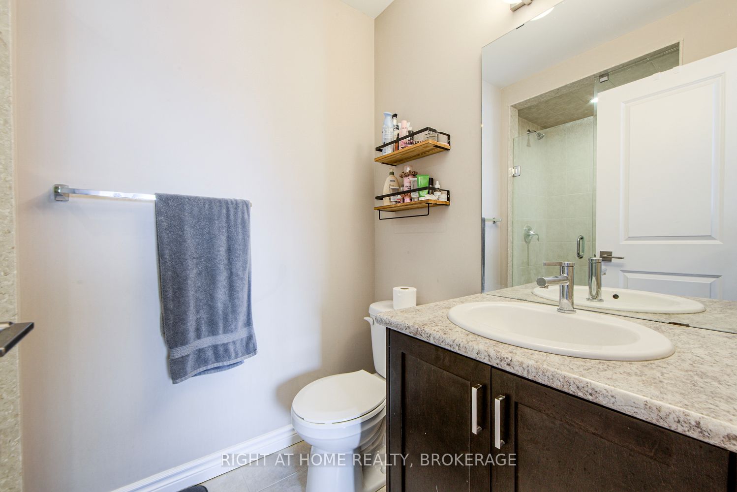 #62 - 445 Ontario Street Property Photo 29