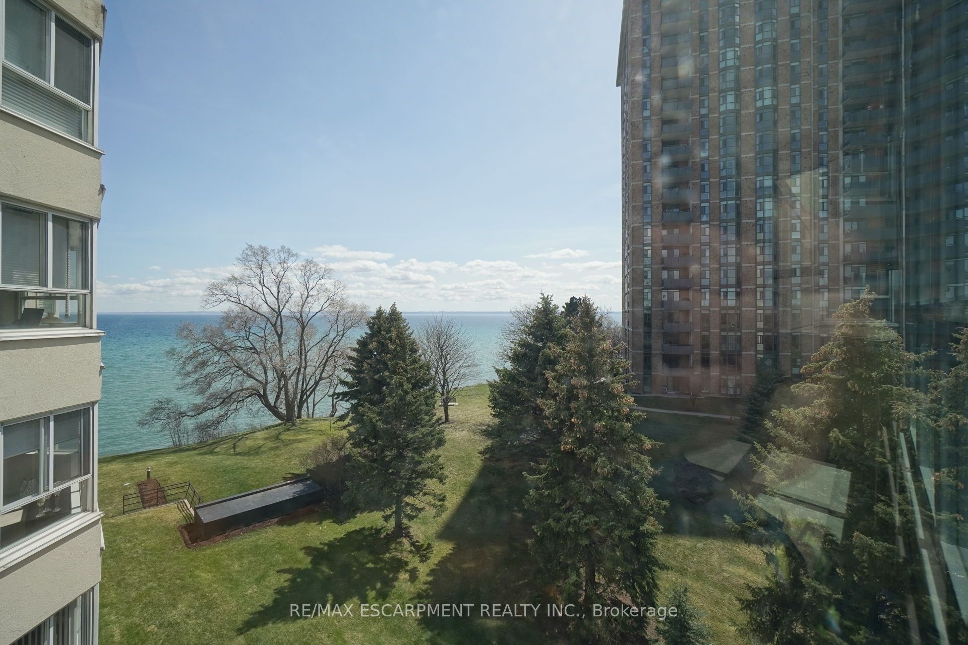 5280 Lake Shore Rd Property Photo 26