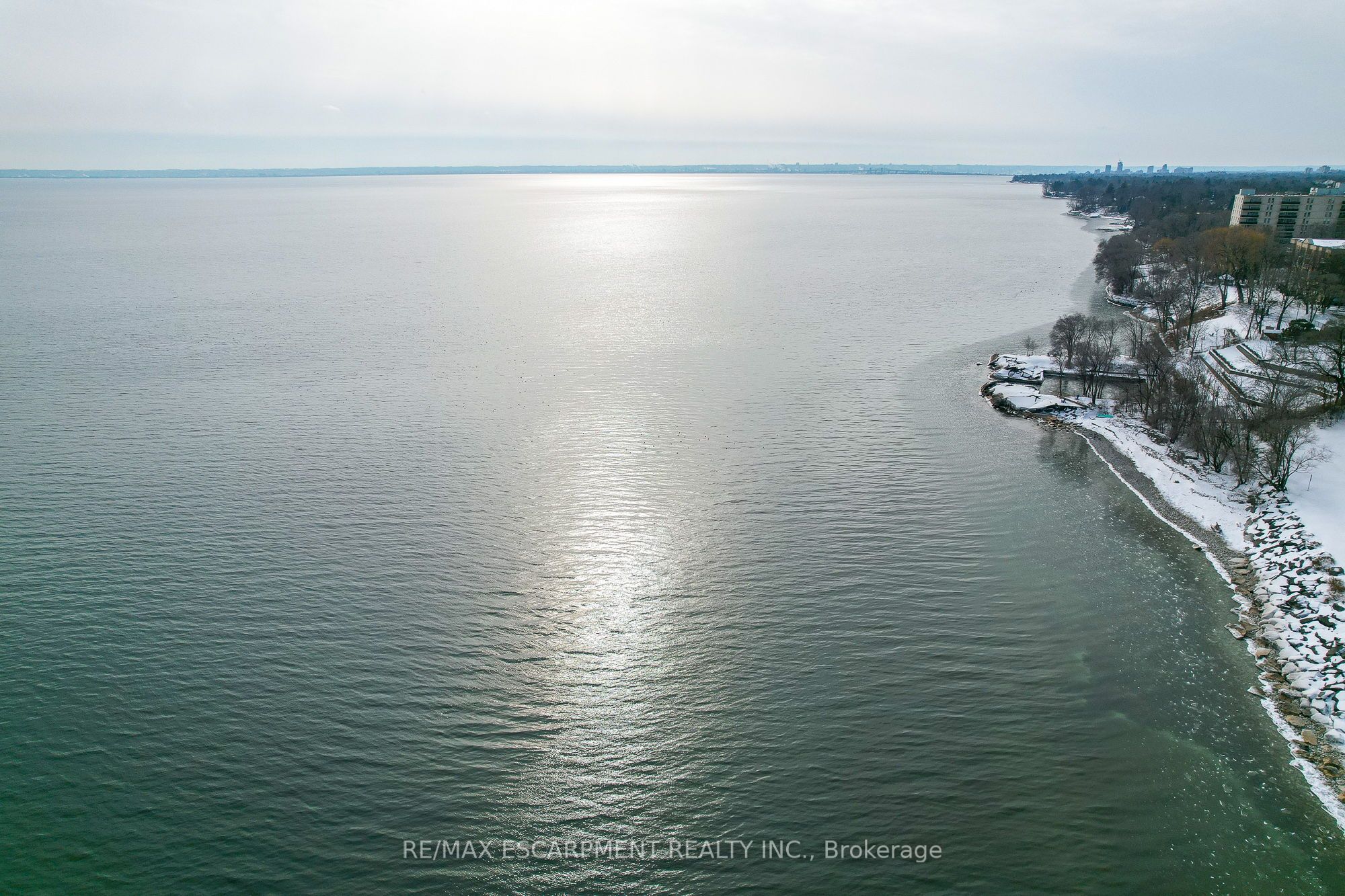 5280 Lake Shore Rd Property Photo 48