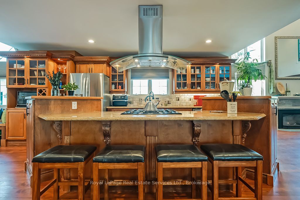 6 Turtle Lake Drive Property Photo 8