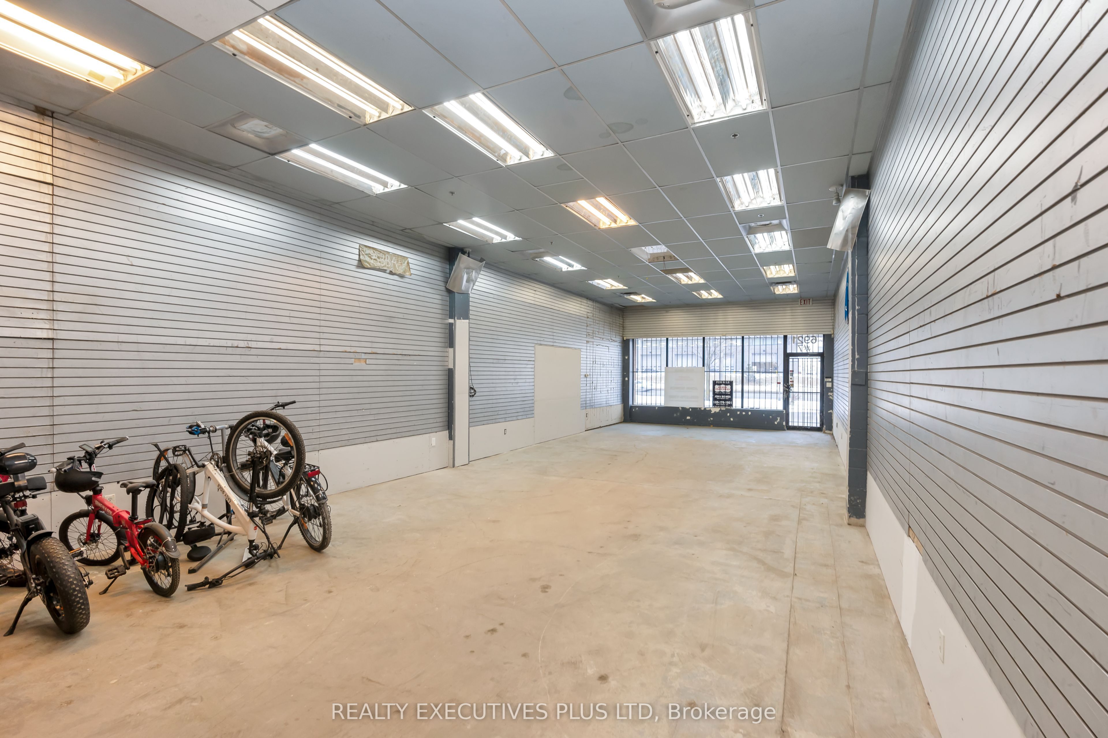 ##7 - 6921 Steeles Avenue Property Photo 4
