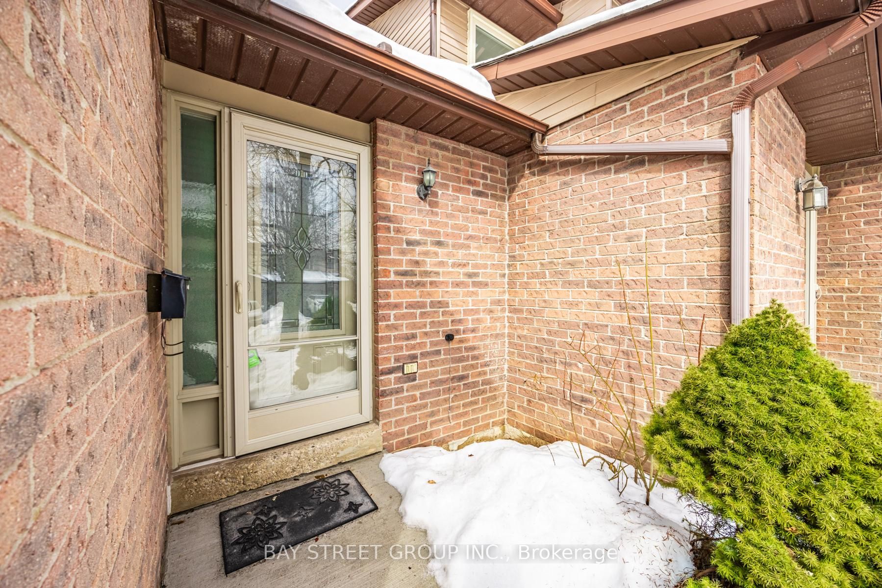 #13 - 1232 Guelph Line Property Photo 4