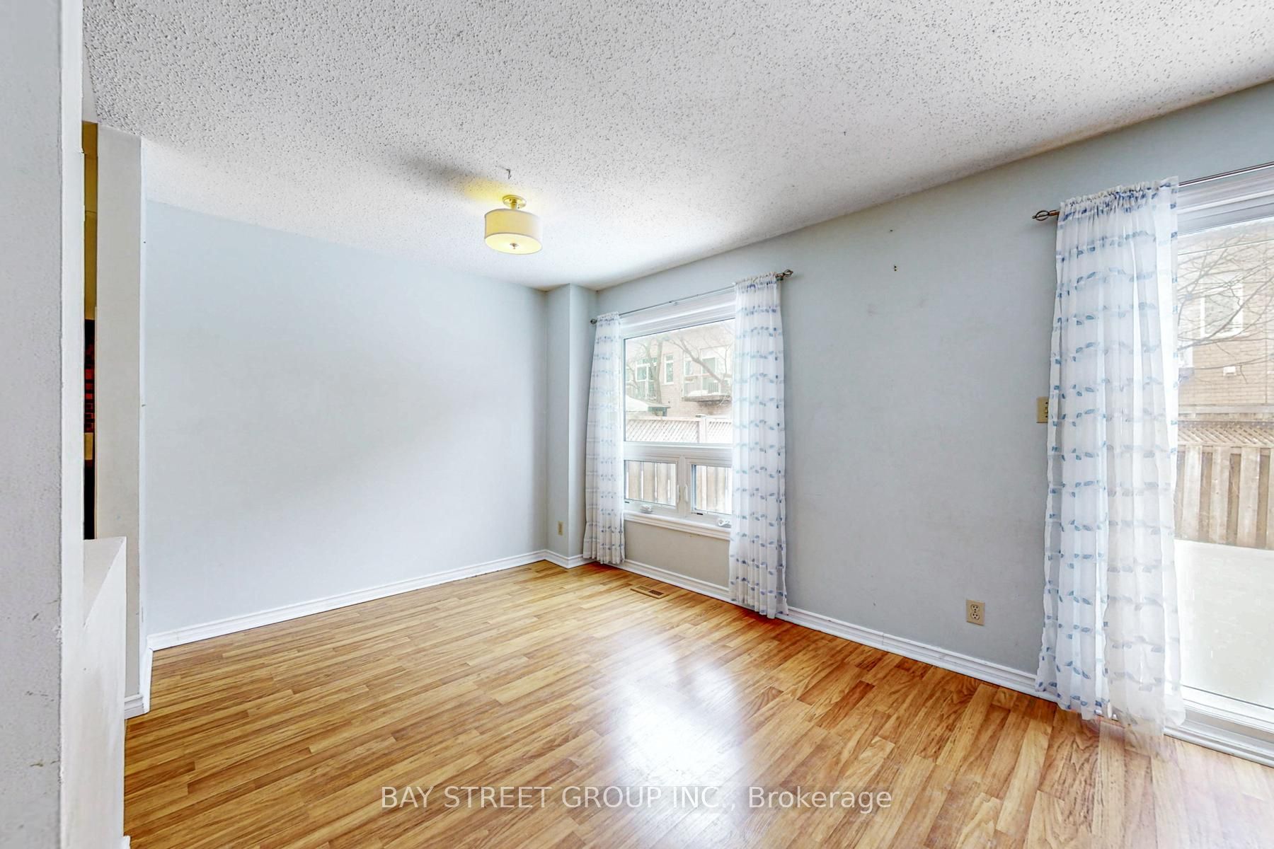 #13 - 1232 Guelph Line Property Photo 10