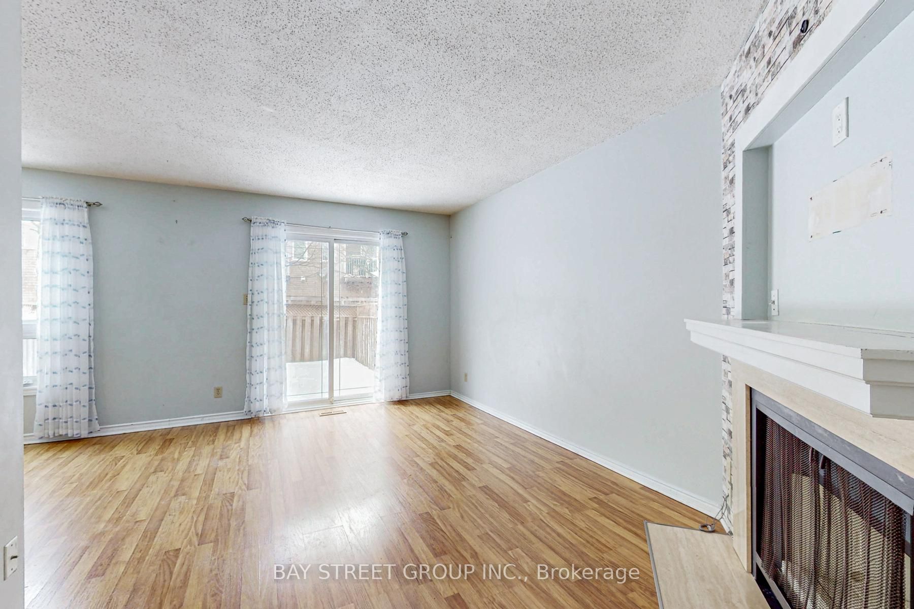#13 - 1232 Guelph Line Property Photo 14