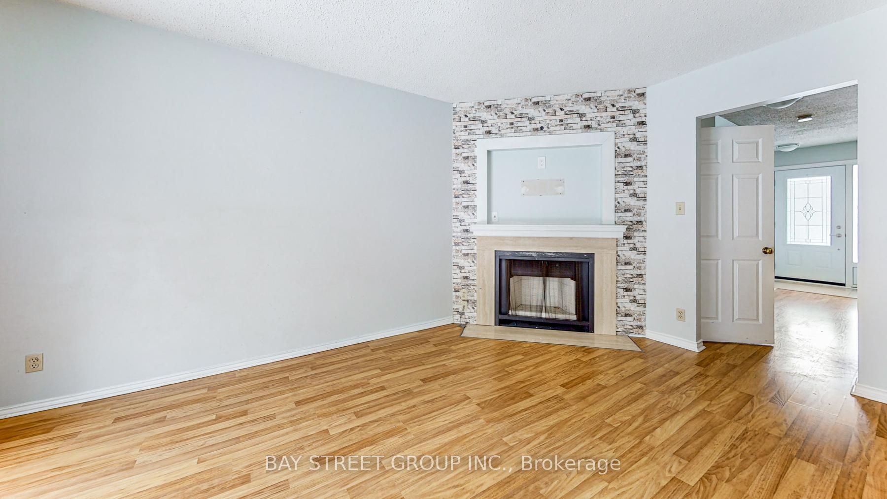 #13 - 1232 Guelph Line Property Photo 15