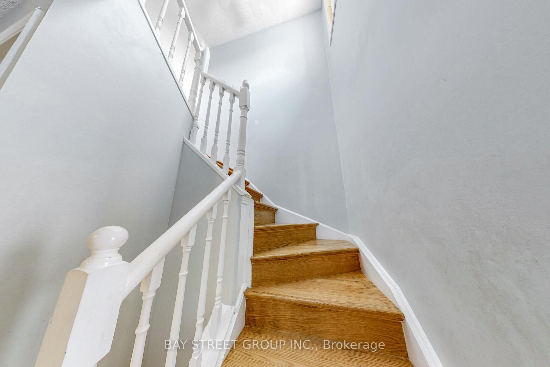 #13 - 1232 Guelph Line Property Photo 18