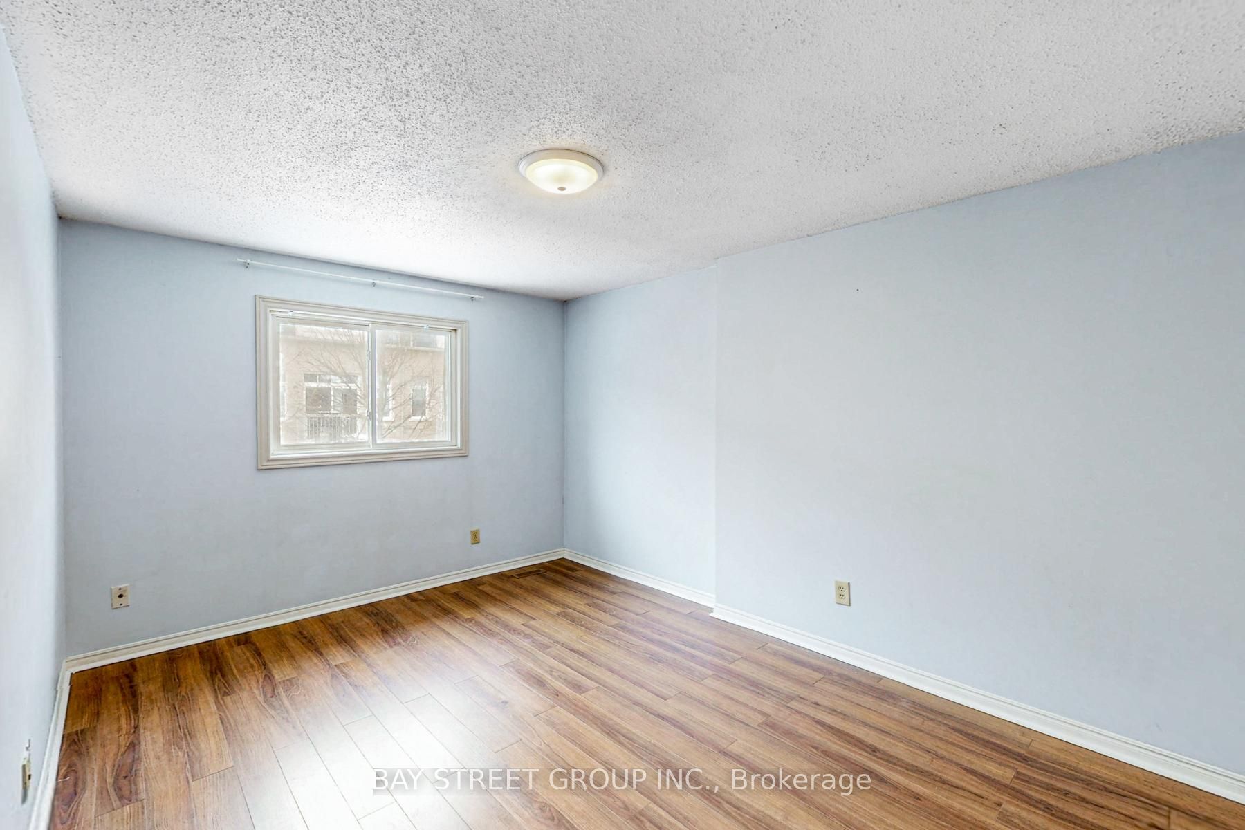 #13 - 1232 Guelph Line Property Photo 24