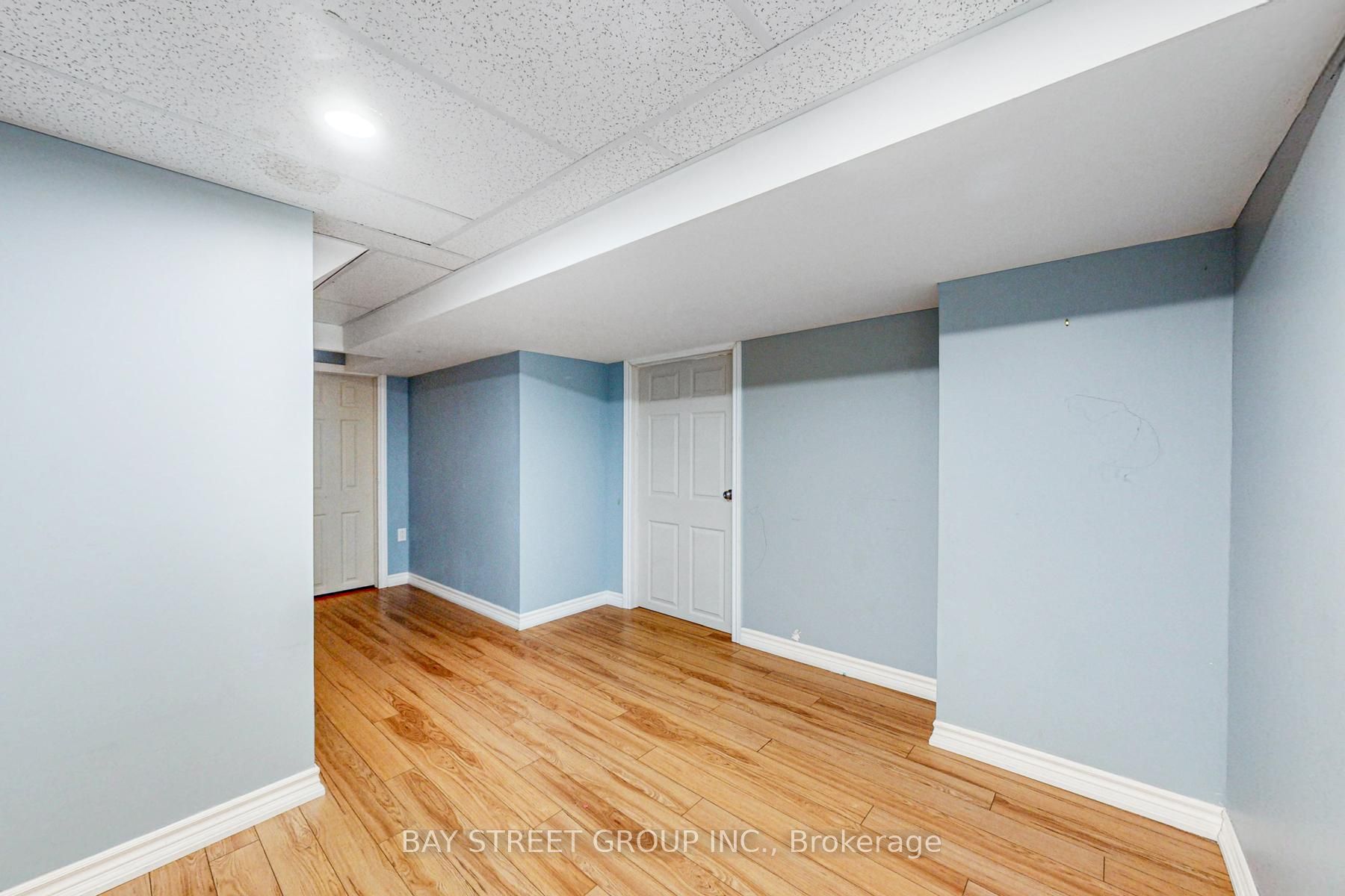 #13 - 1232 Guelph Line Property Photo 29