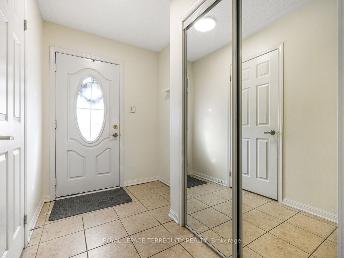 471 Dalhousie Gate Property Photo 2