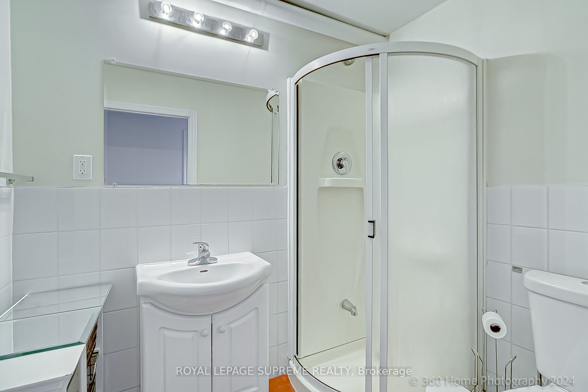 #14 - 1444 Dupont Street Property Photo 22