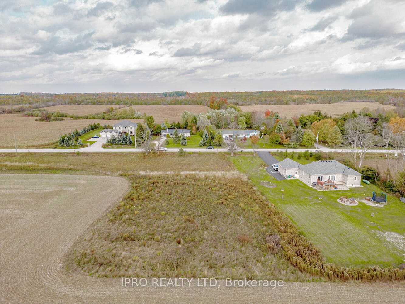 18888 Kennedy Road Property Photo 9