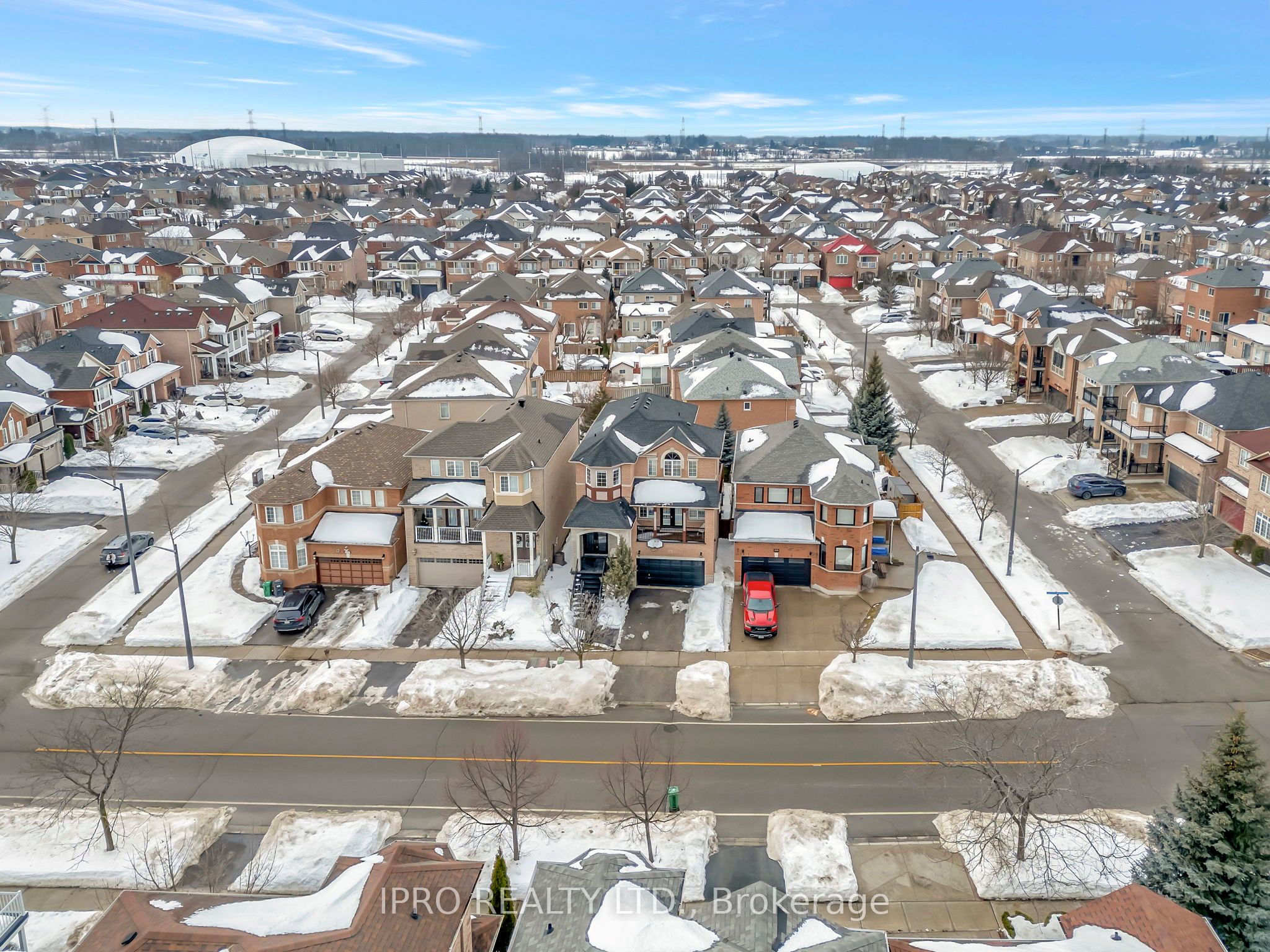 5448 Churchill Meadows Boulevard Property Photo 2