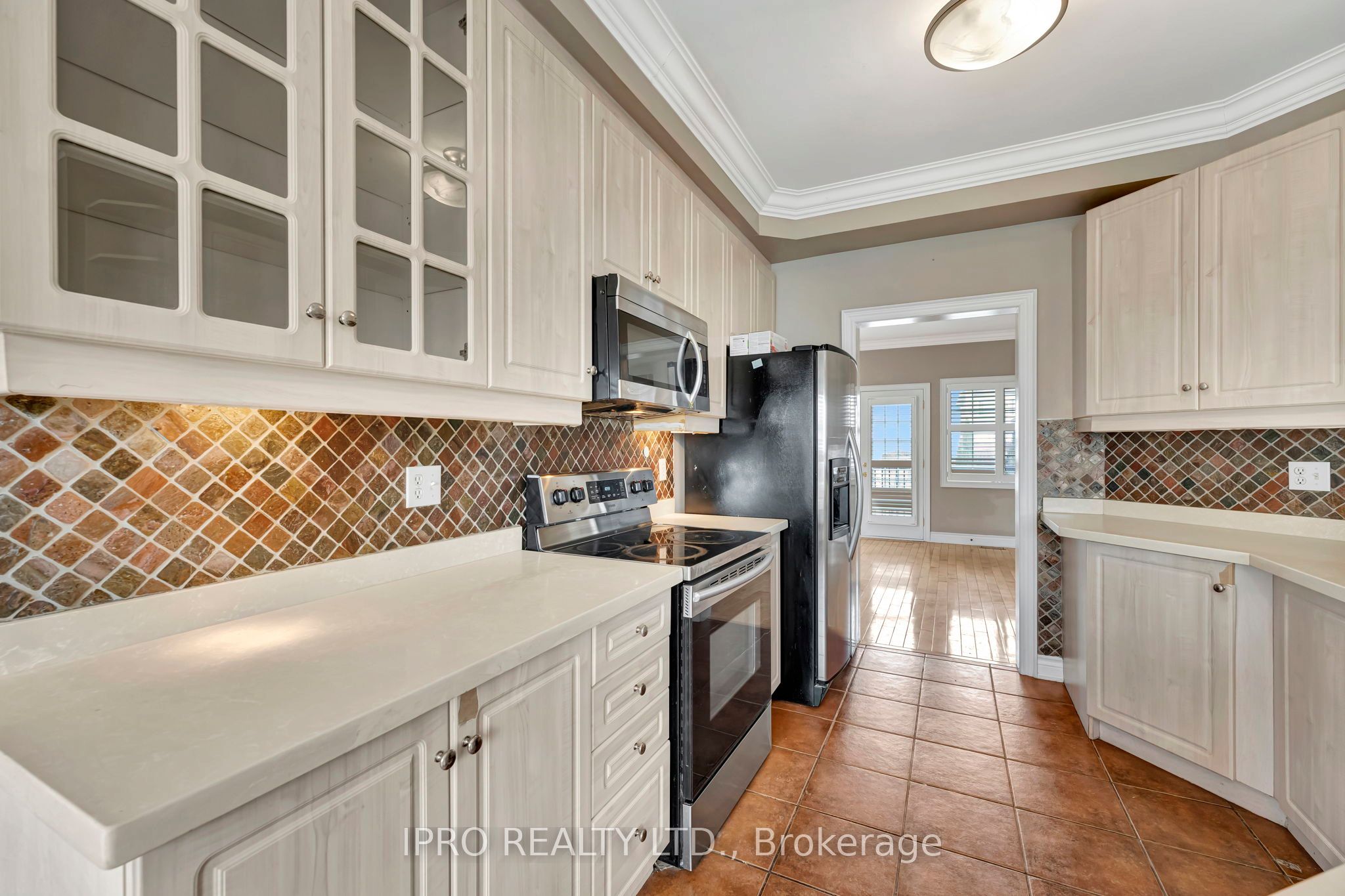 5448 Churchill Meadows Boulevard Property Photo 10