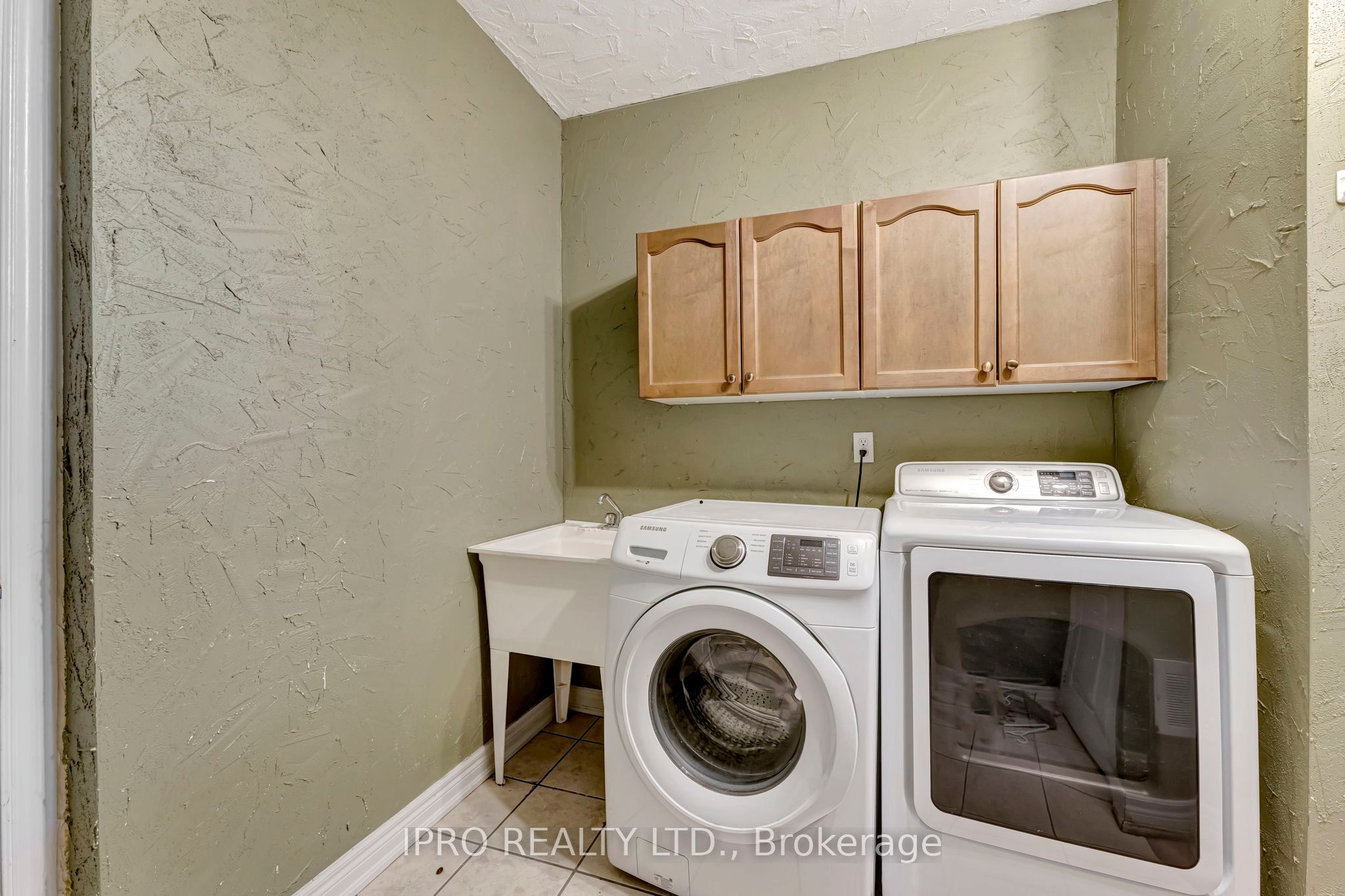 5448 Churchill Meadows Boulevard Property Photo 27