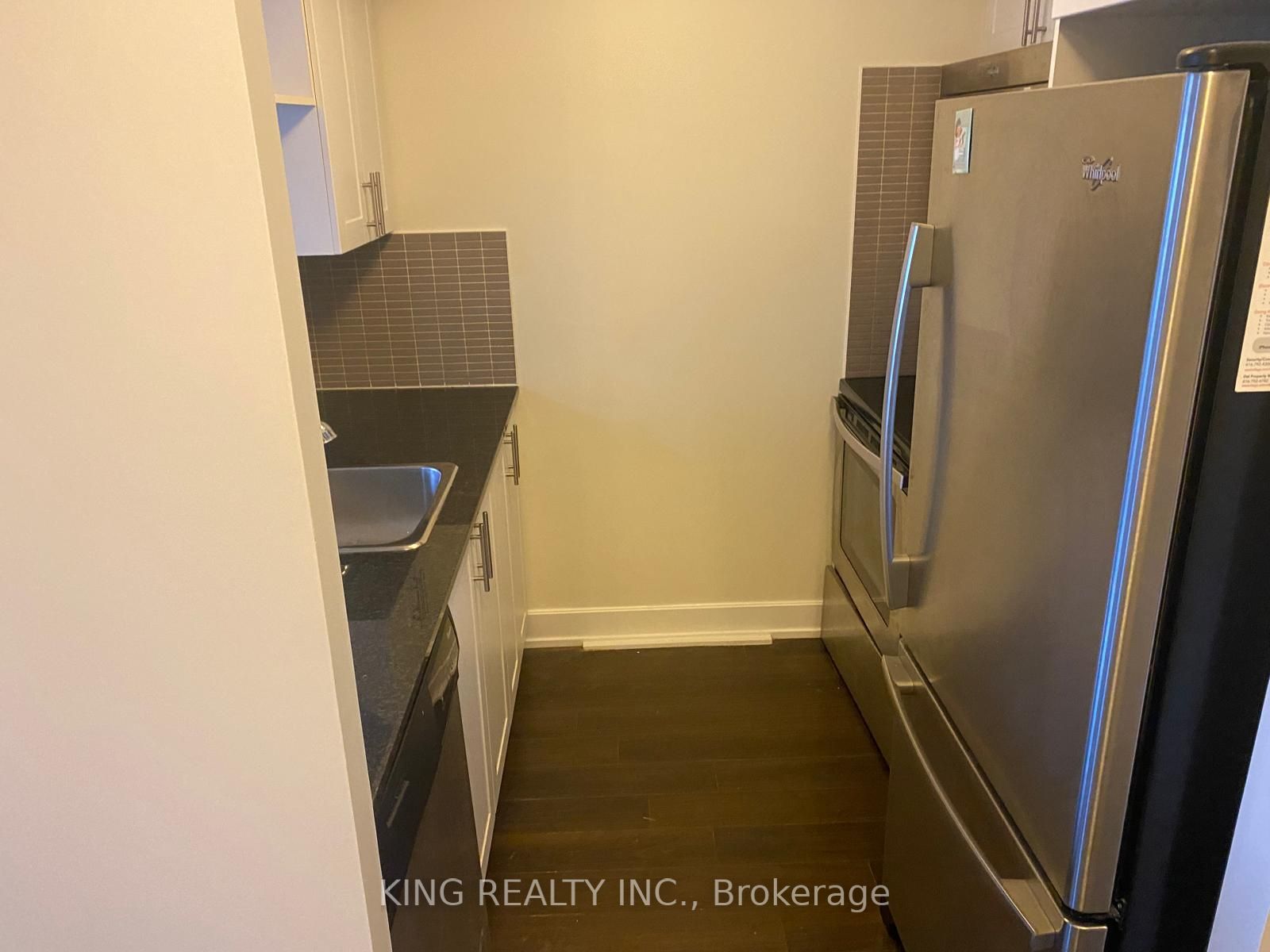 #1426 - 2 Eva Road Property Photo 3