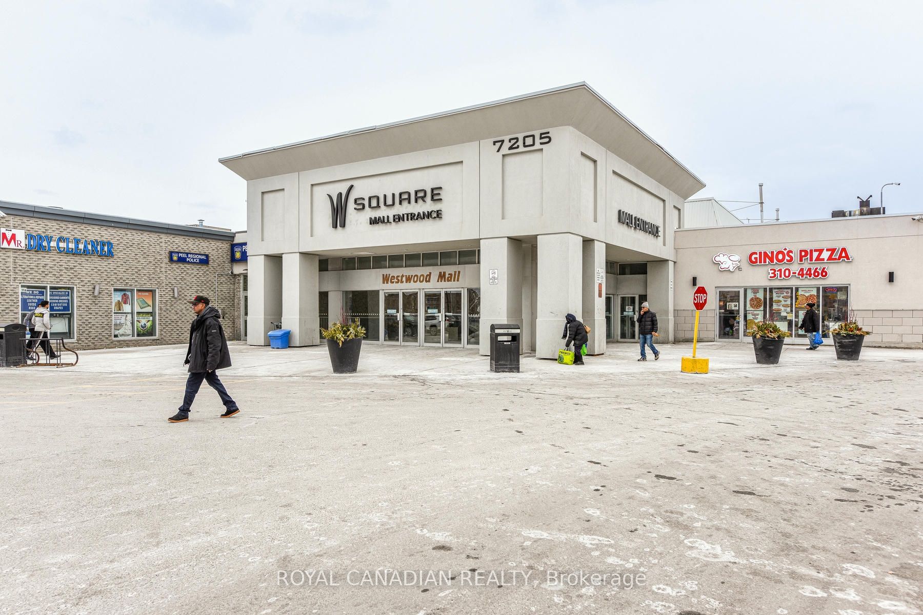 #1e55 - 7215 Goreway Drive Property Photo 3