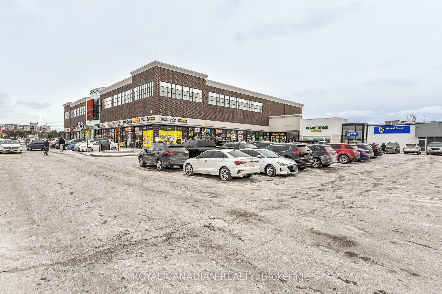 #1e55 - 7215 Goreway Drive Property Photo 5