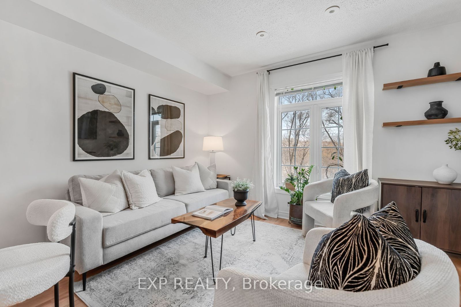 #215 - 870 Jane Street Property Photo 4