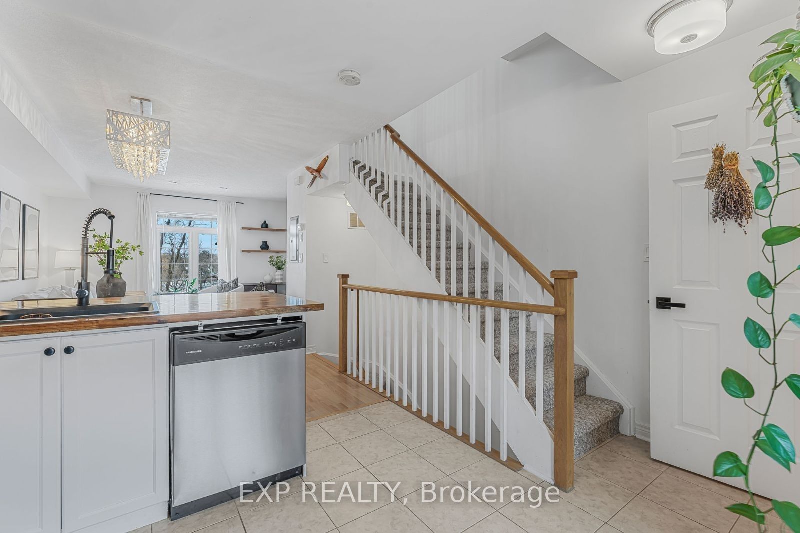 #215 - 870 Jane Street Property Photo 12