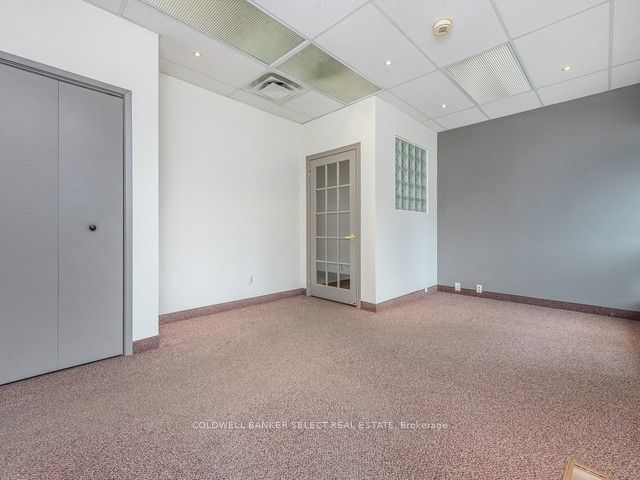 #main Fl - 23 Mill Street Property Photo 9