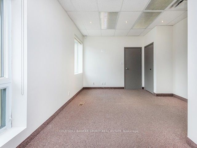 #main Fl - 23 Mill Street Property Photo 10