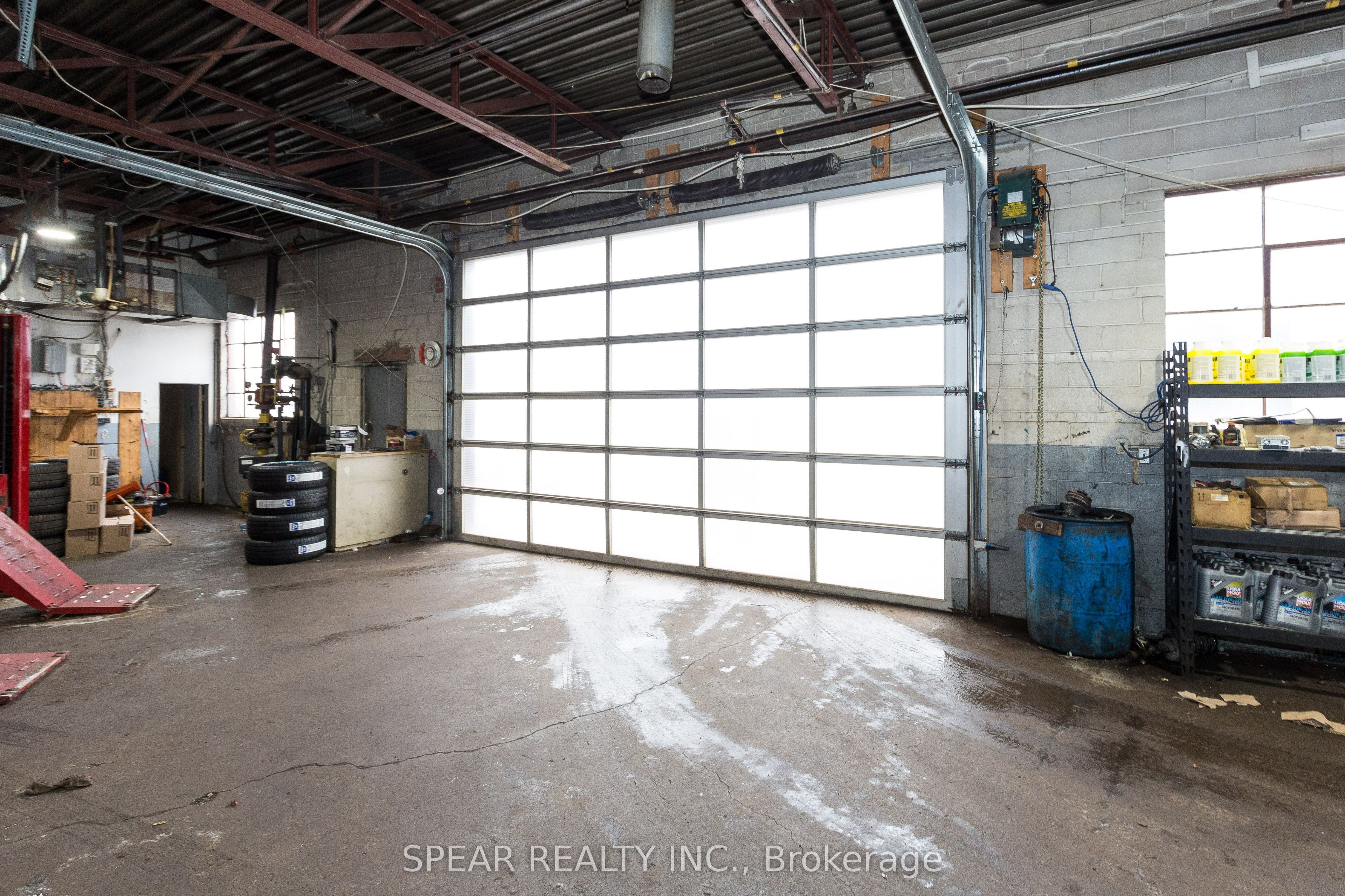 #1 - 32 Jutland Road Property Photo 6