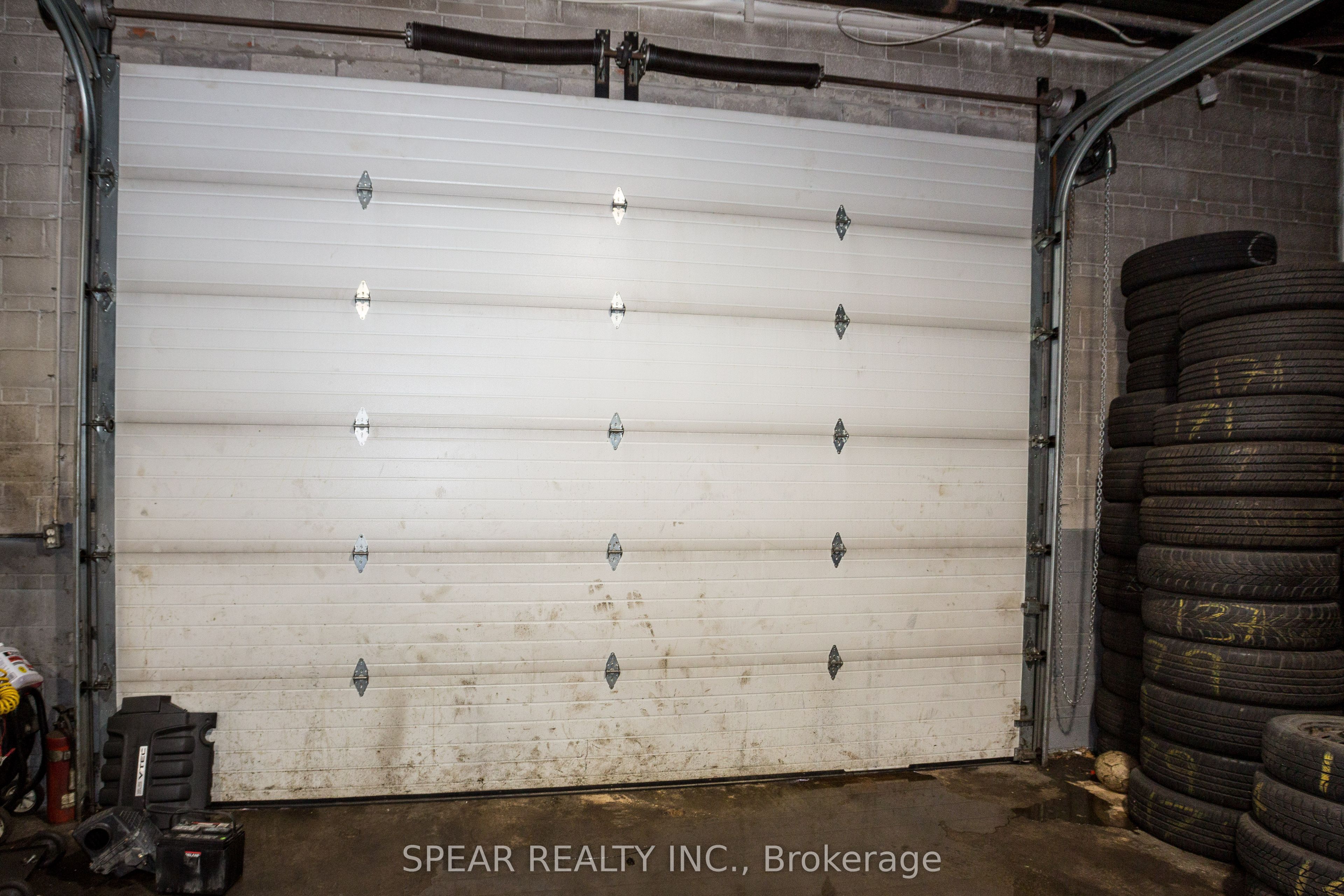#1 - 32 Jutland Road Property Photo 7