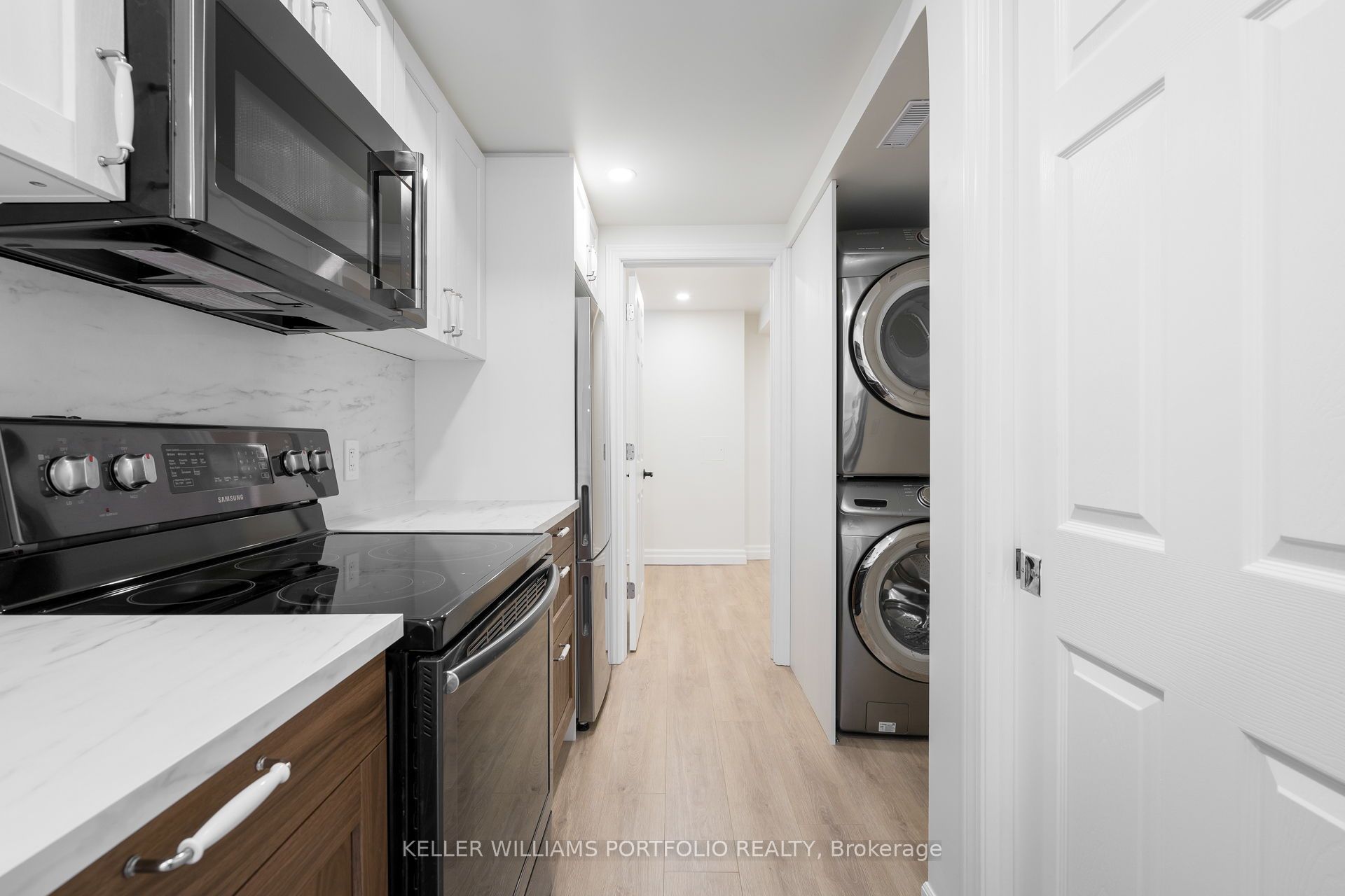 #lower - 575 Clendenan Avenue Property Photo 7