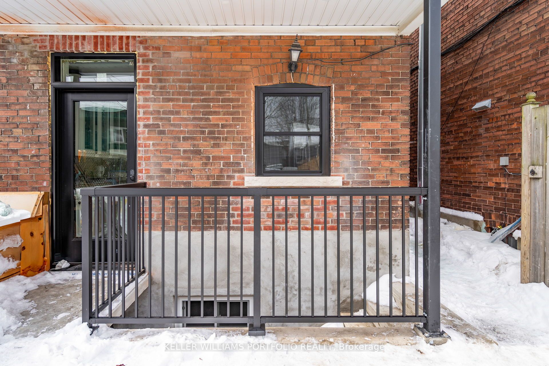 #lower - 575 Clendenan Avenue Property Photo 16