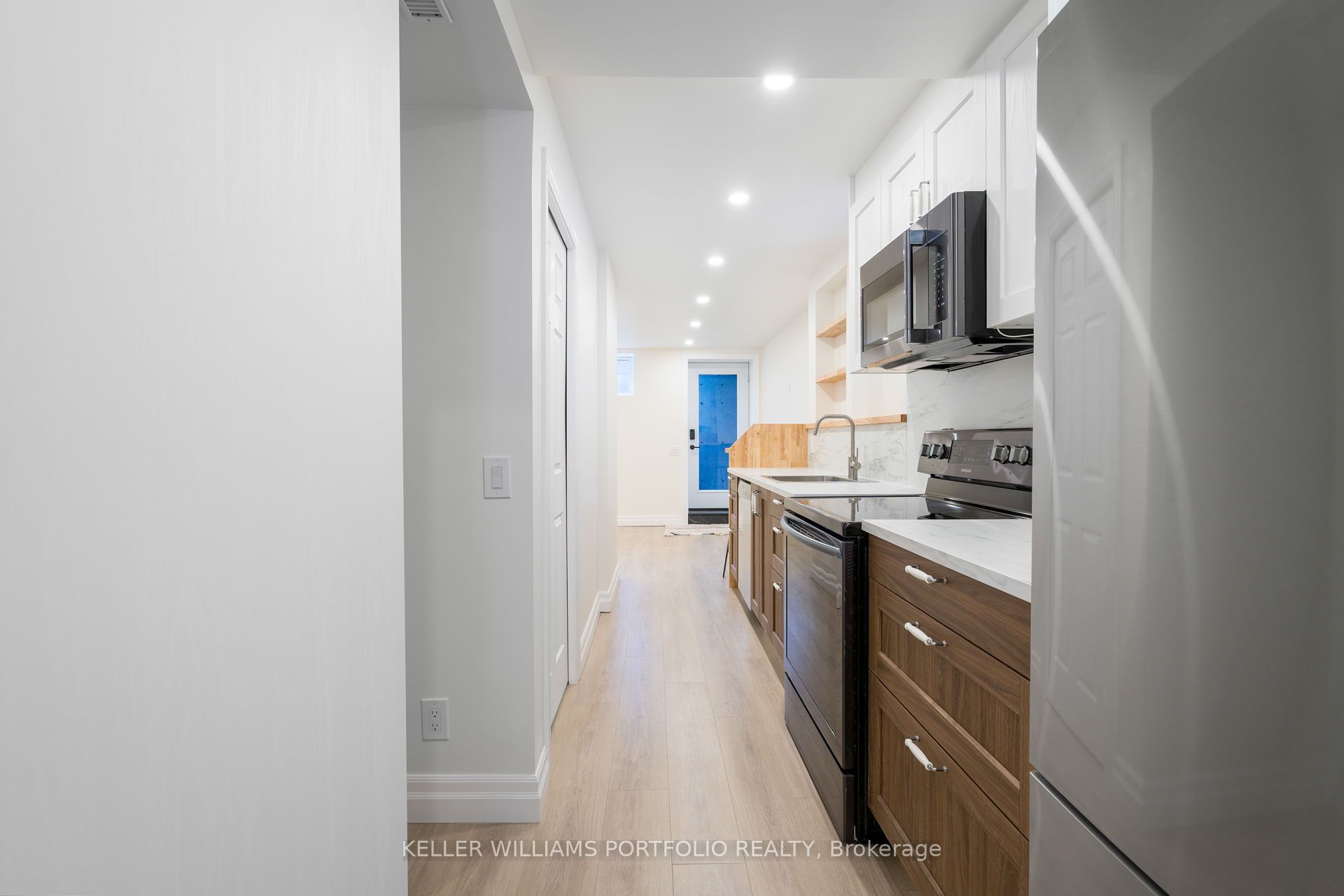 #lower - 575 Clendenan Avenue Property Photo 29