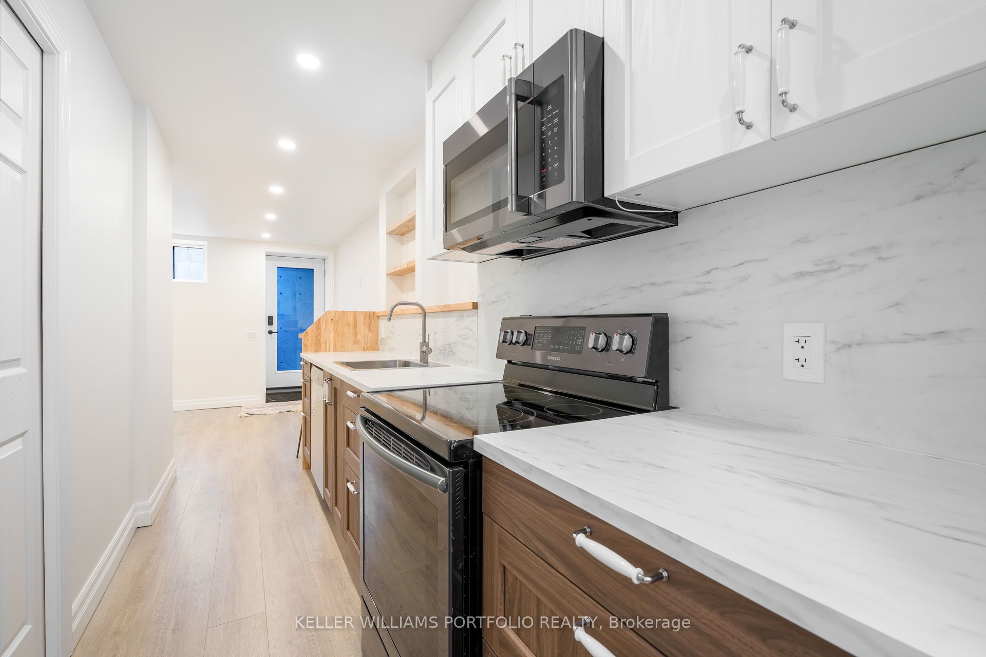 #lower - 575 Clendenan Avenue Property Photo 30