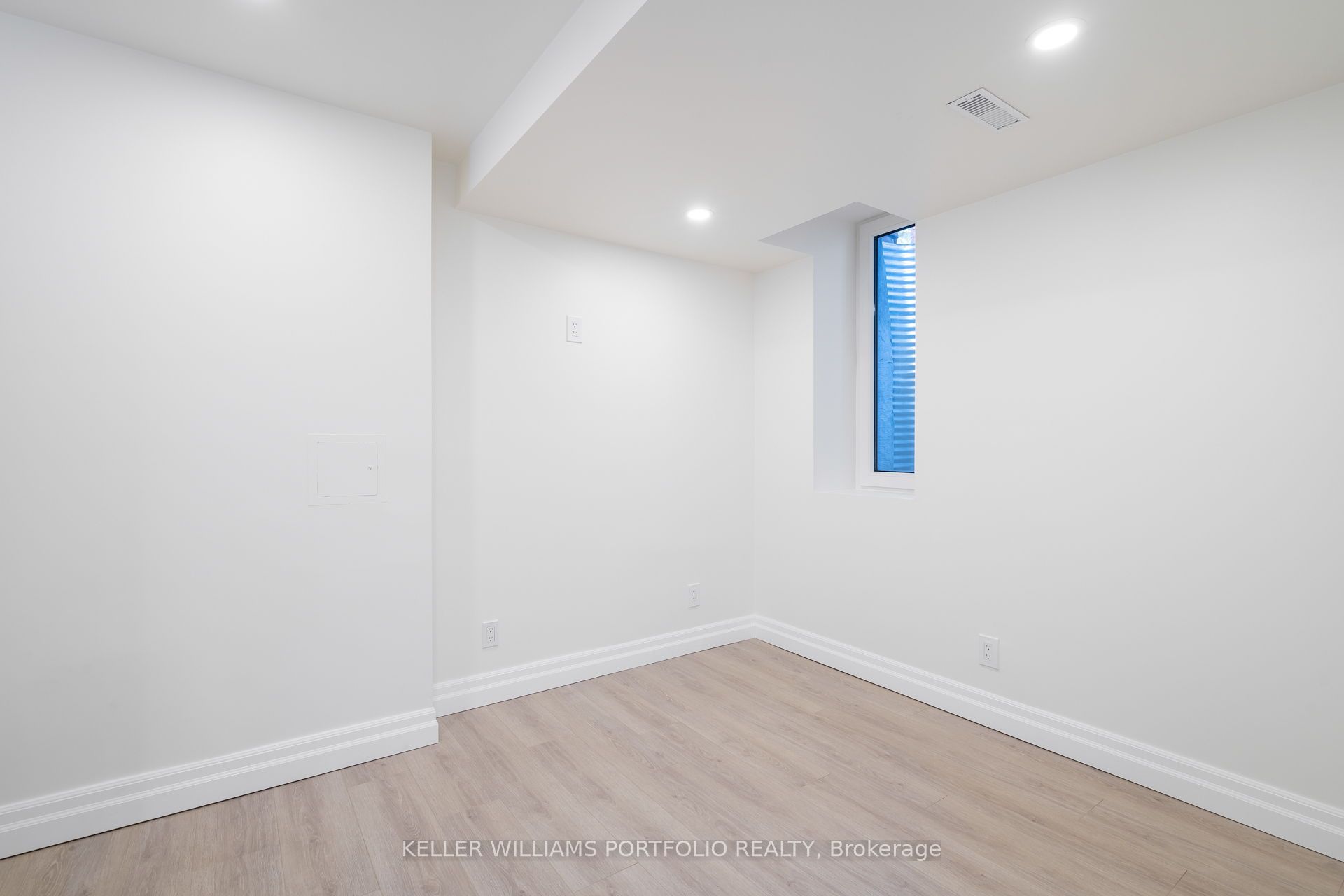 #lower - 575 Clendenan Avenue Property Photo 31