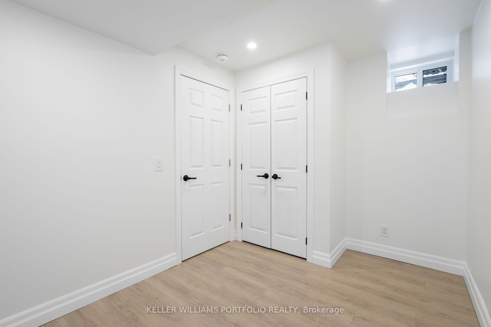 #lower - 575 Clendenan Avenue Property Photo 35