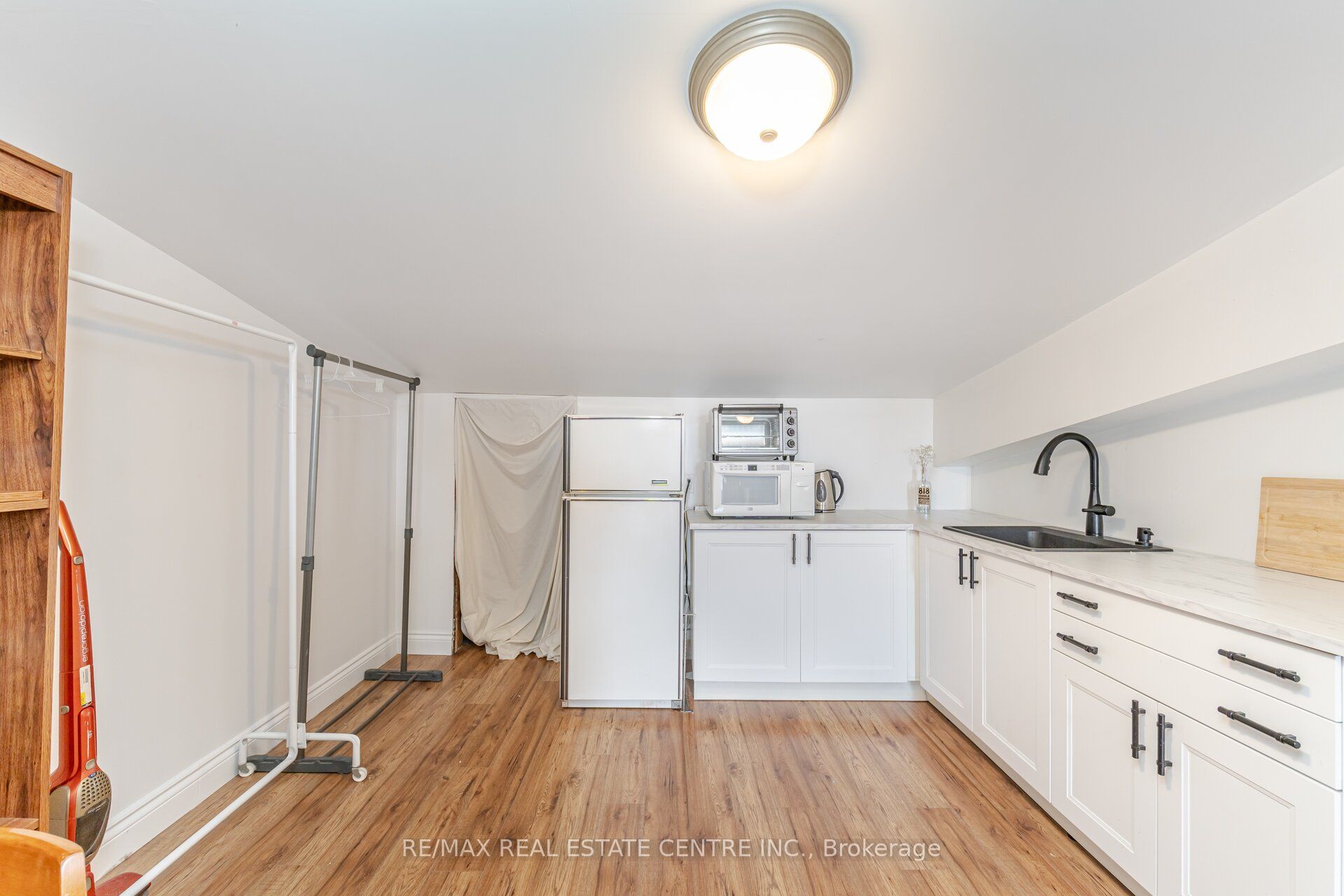133 Broadway Property Photo 32