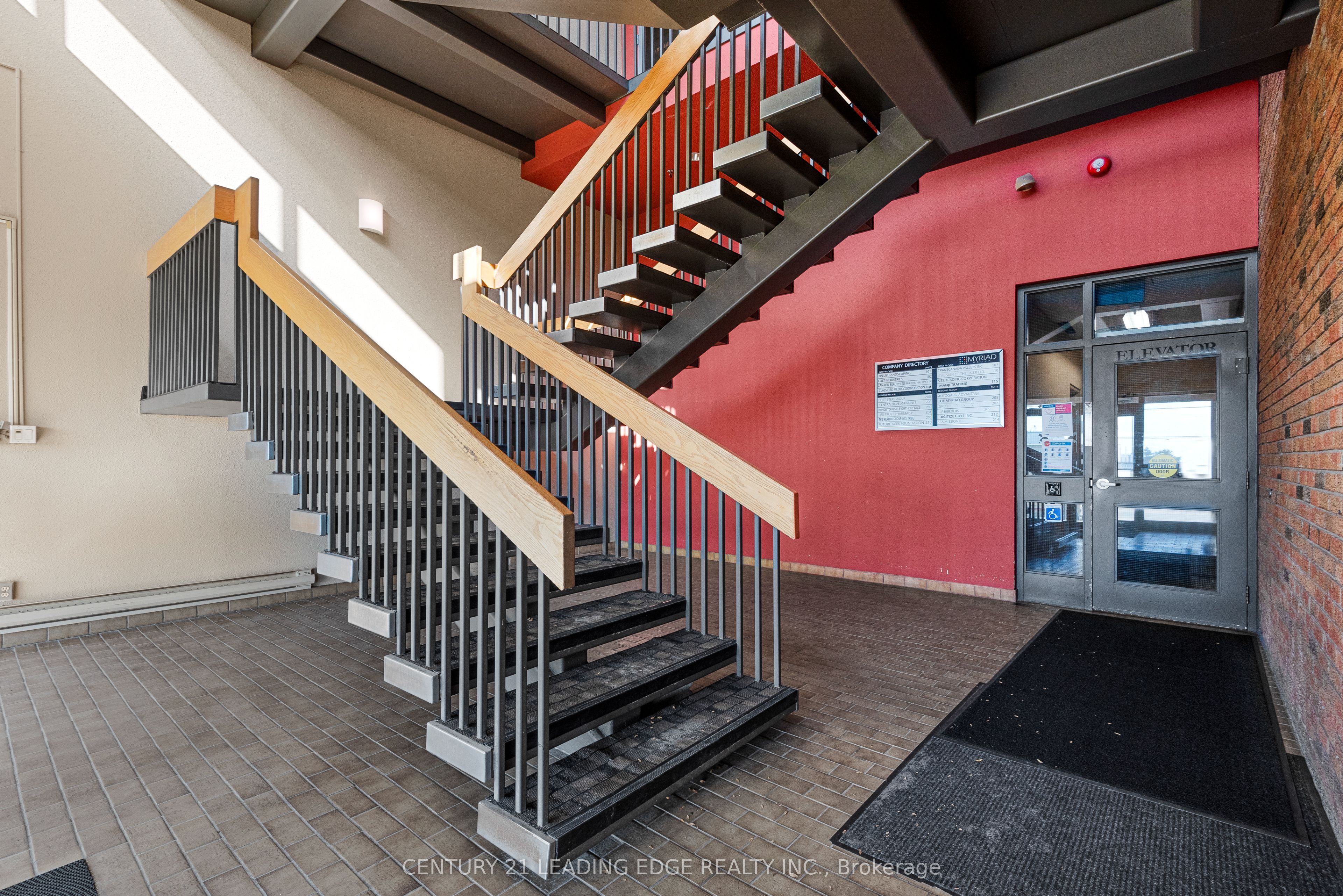 #205 - 125 Norfinch Drive Property Photo 6