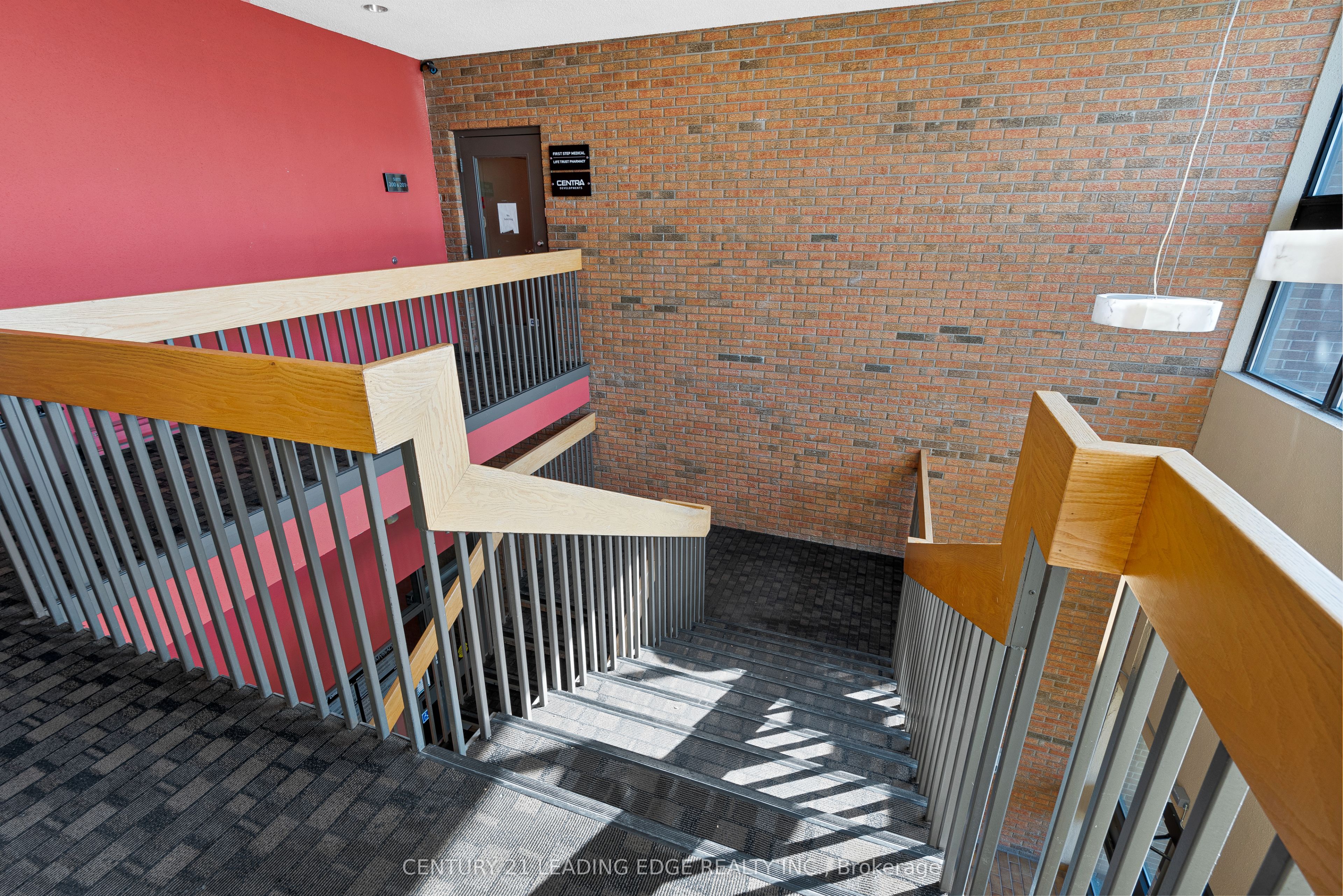 #205 - 125 Norfinch Drive Property Photo 7