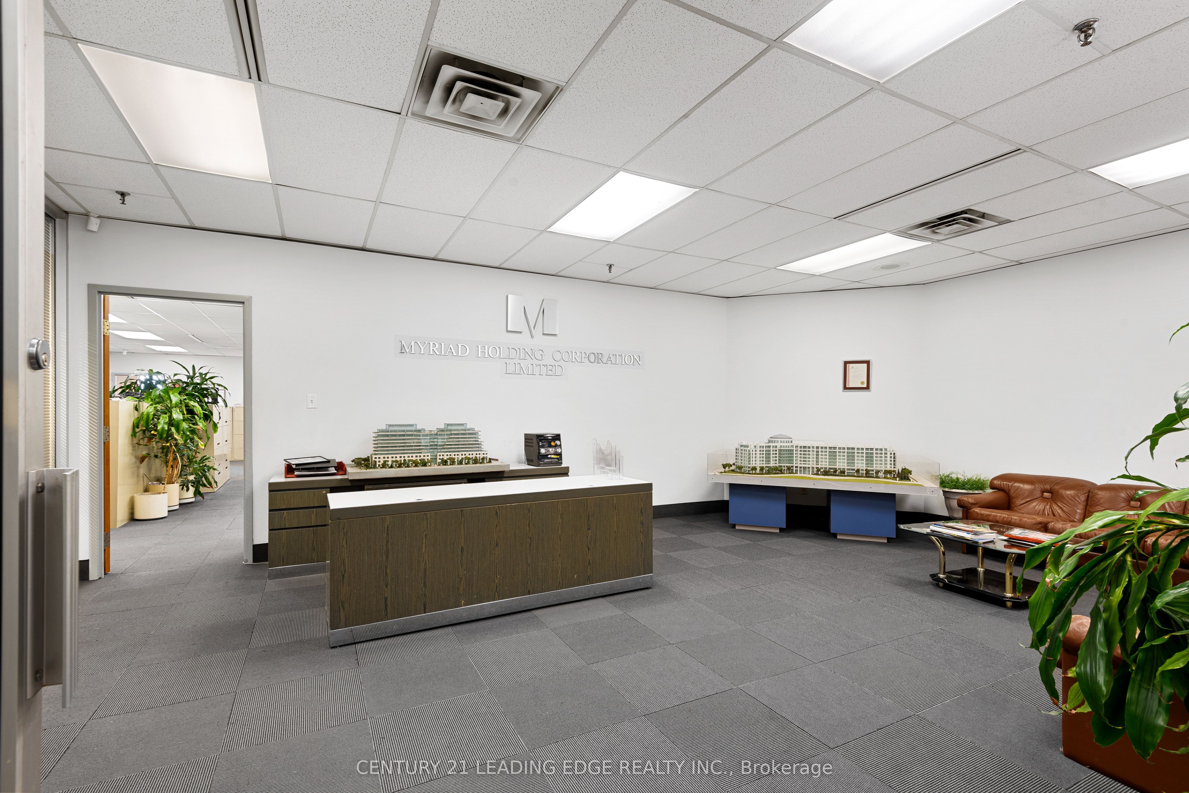 #205 - 125 Norfinch Drive Property Photo 11