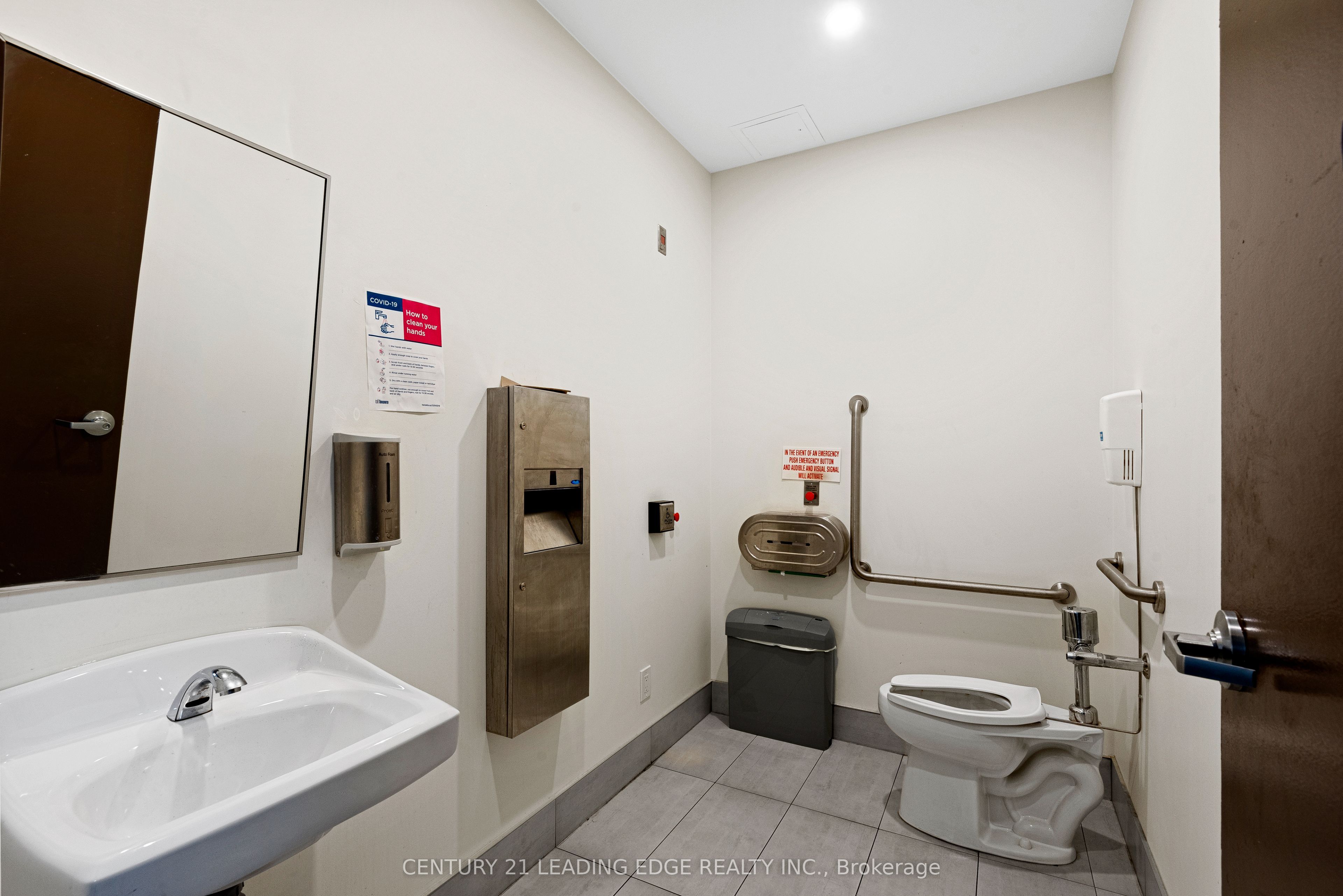 #205 - 125 Norfinch Drive Property Photo 42