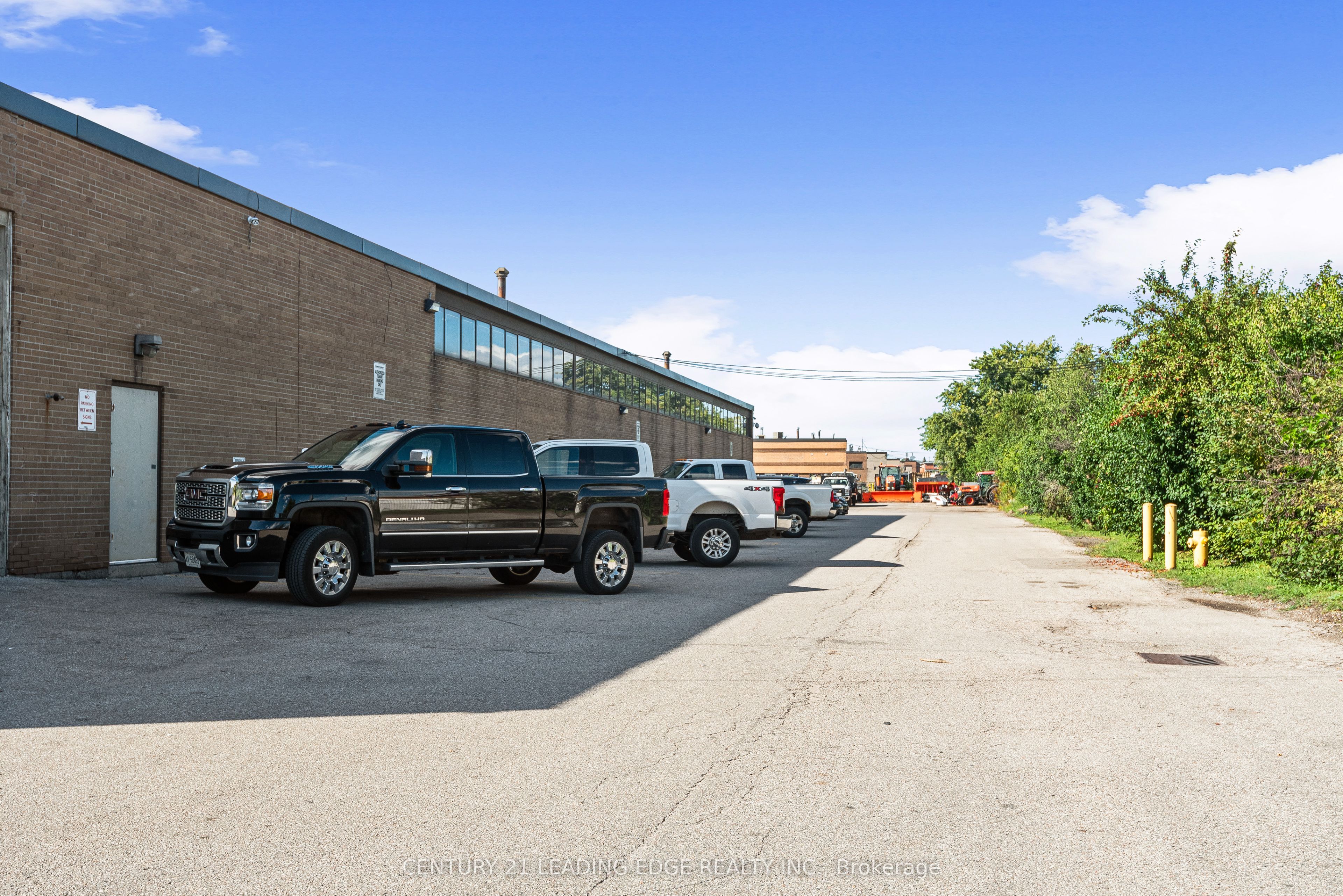 #205 - 125 Norfinch Drive Property Photo 44