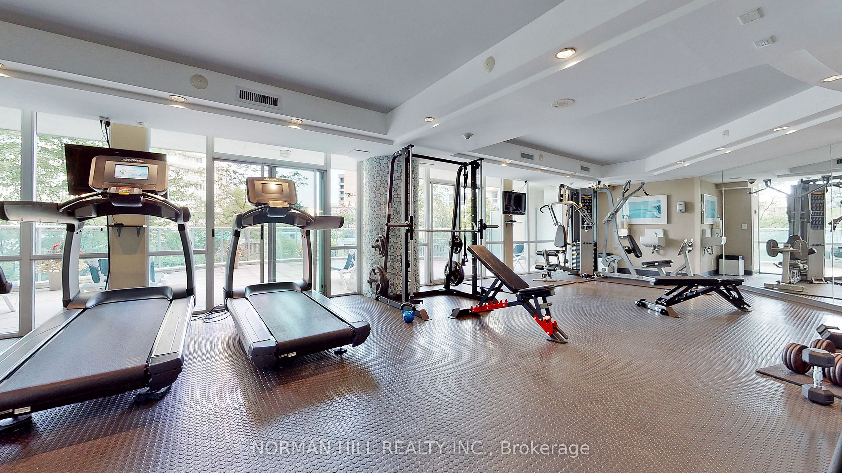 #2410 - 3939 Duke Of York Boulevard Property Photo 32
