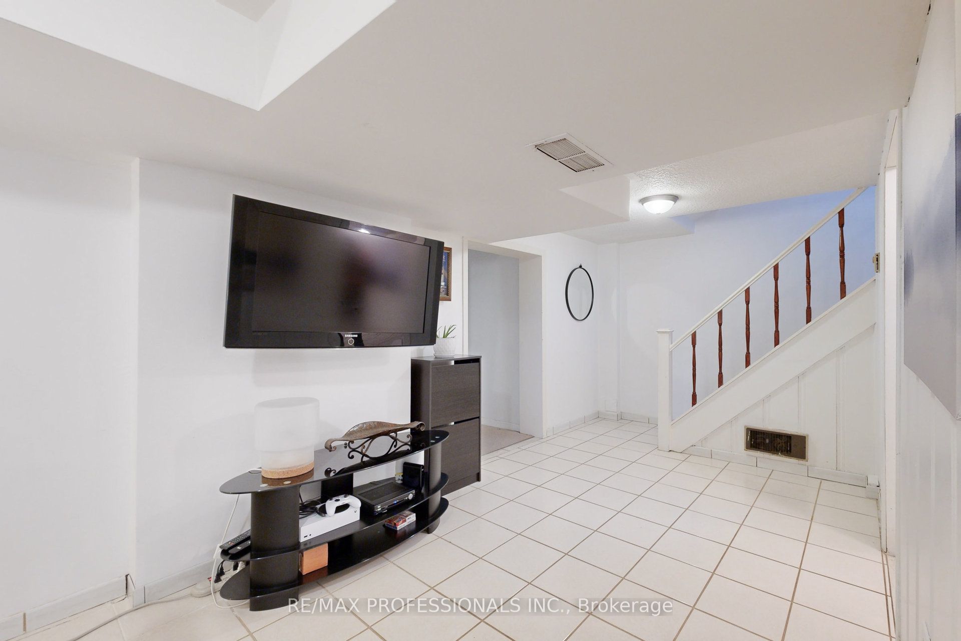 2 Woodpark Road Property Photo 23