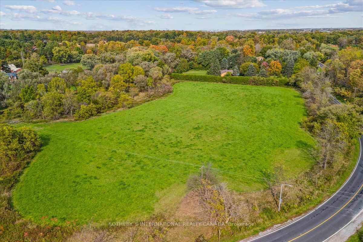 9 Walkers Line Property Photo 9
