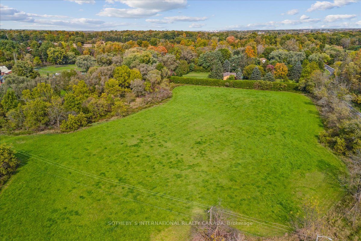 9 Walkers Line Property Photo 10